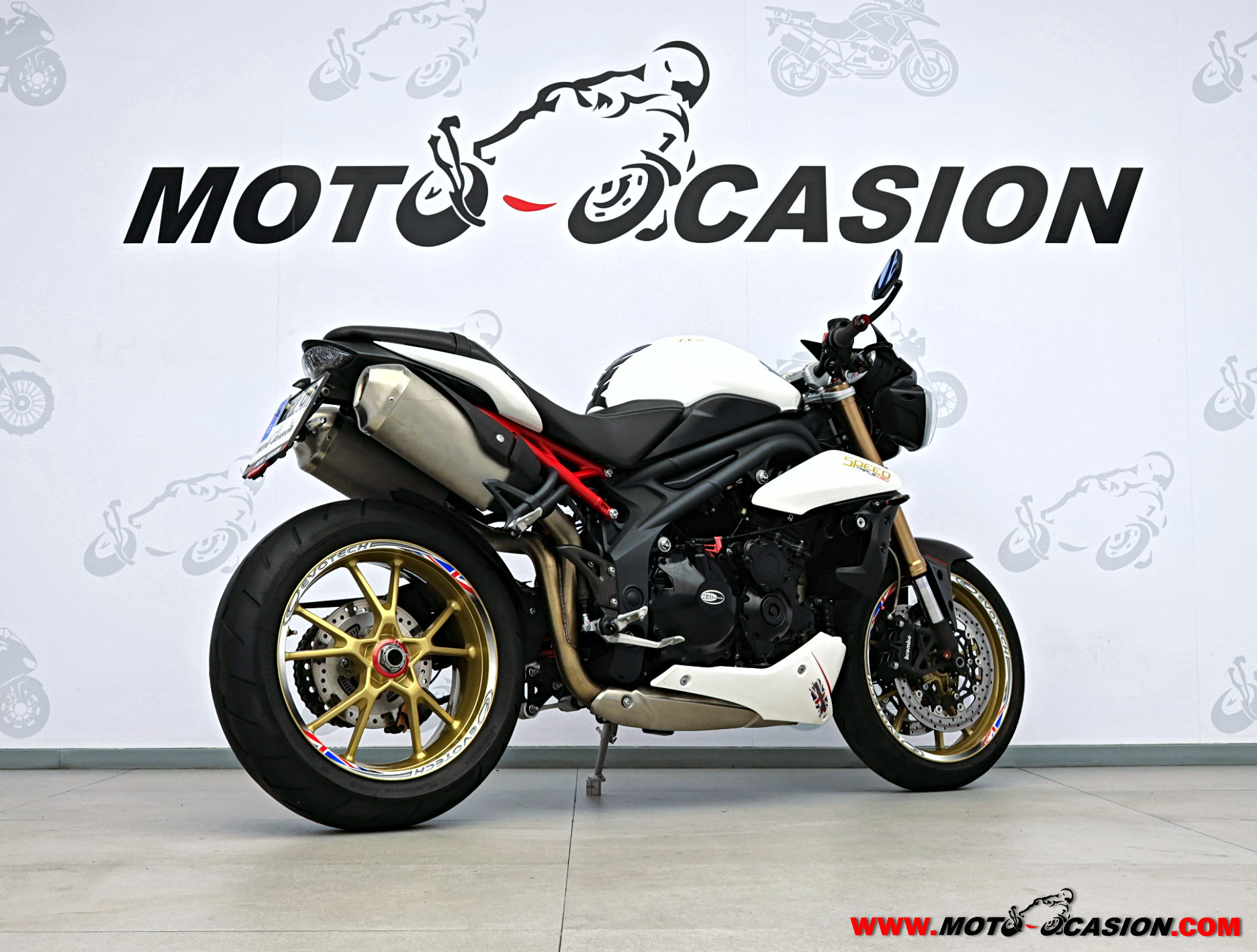 TRIUMPH SPEED TRIPLE 1050