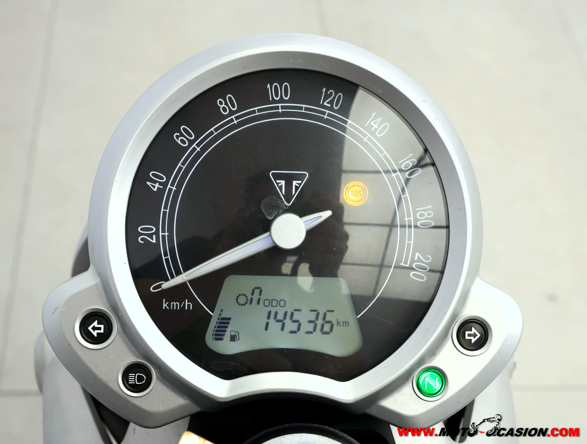 TRIUMPH STREET TWIN 900 ¿A2?