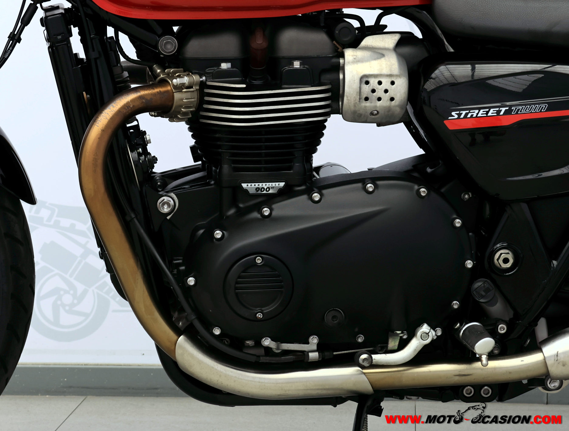 TRIUMPH STREET TWIN 900 ¿A2?