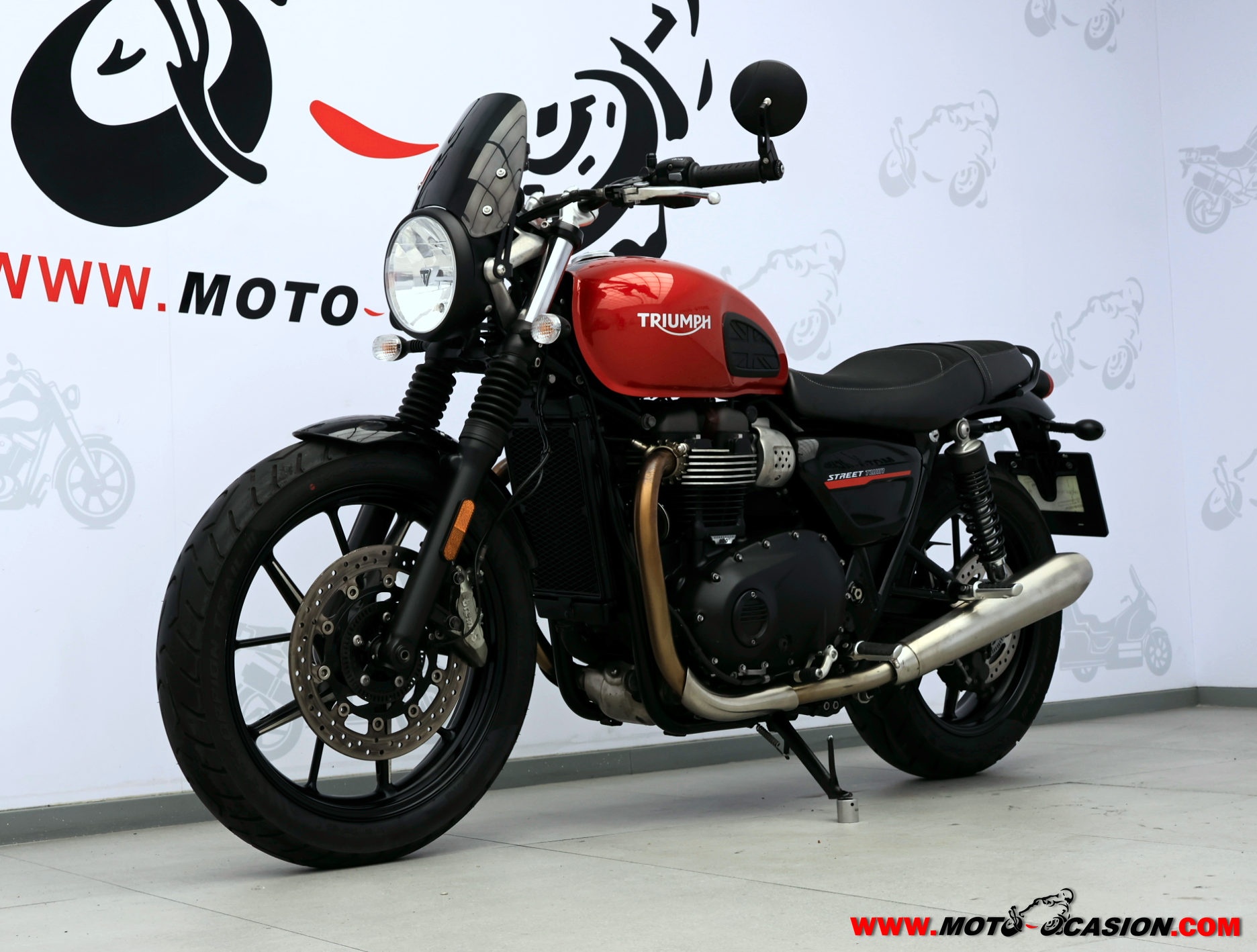TRIUMPH STREET TWIN 900 ¿A2?