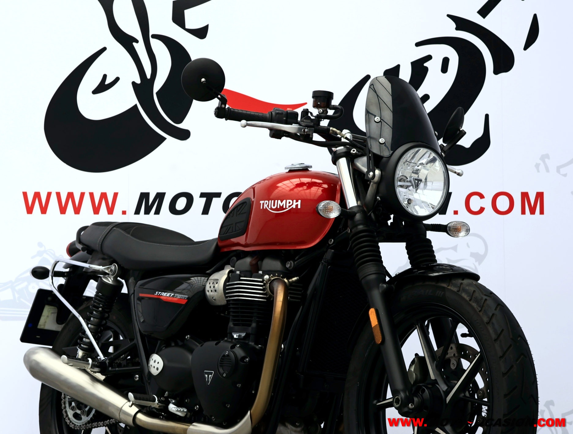 TRIUMPH STREET TWIN 900 -A2- (copia)