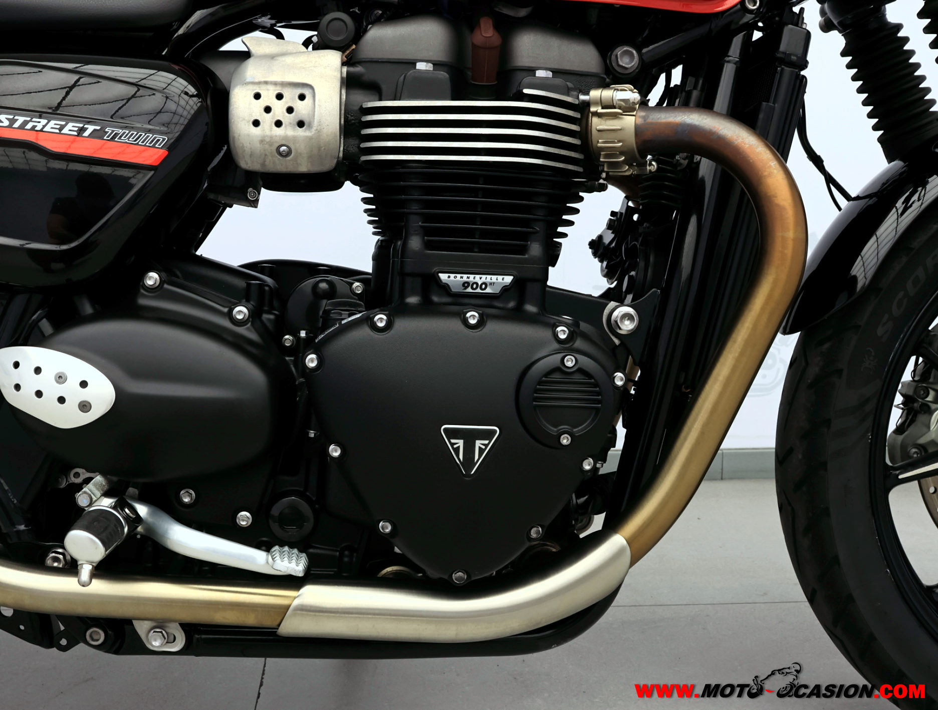 TRIUMPH STREET TWIN 900 -A2- (copia)