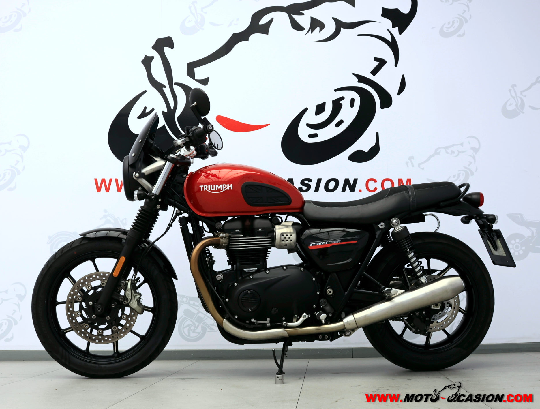 TRIUMPH STREET TWIN 900 -A2- (copia)