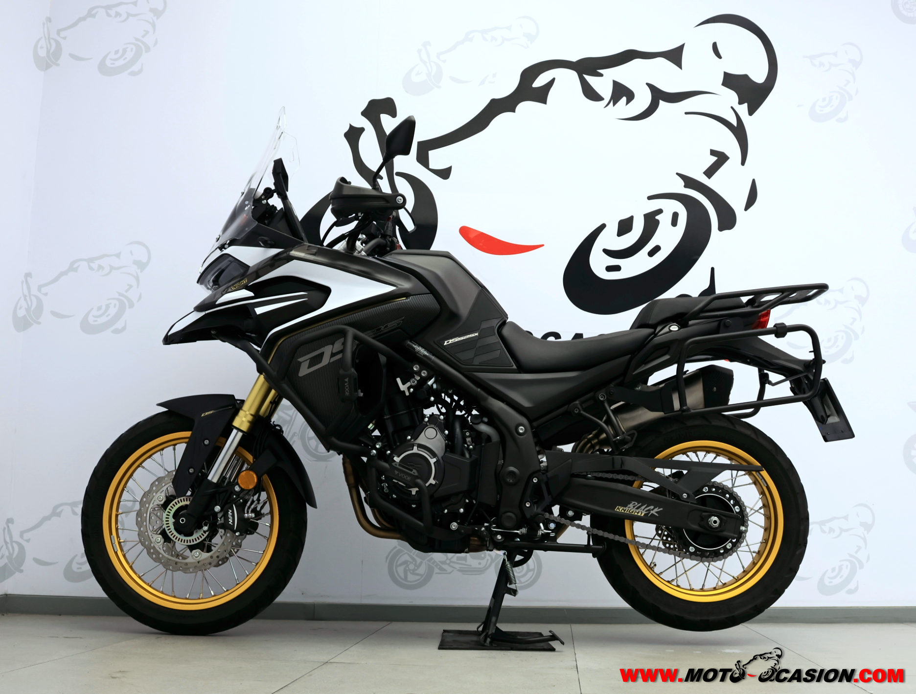 VOGE 525 DSX BLACK KNIGHT -APTA A2- GARANTÍA OFICIAL