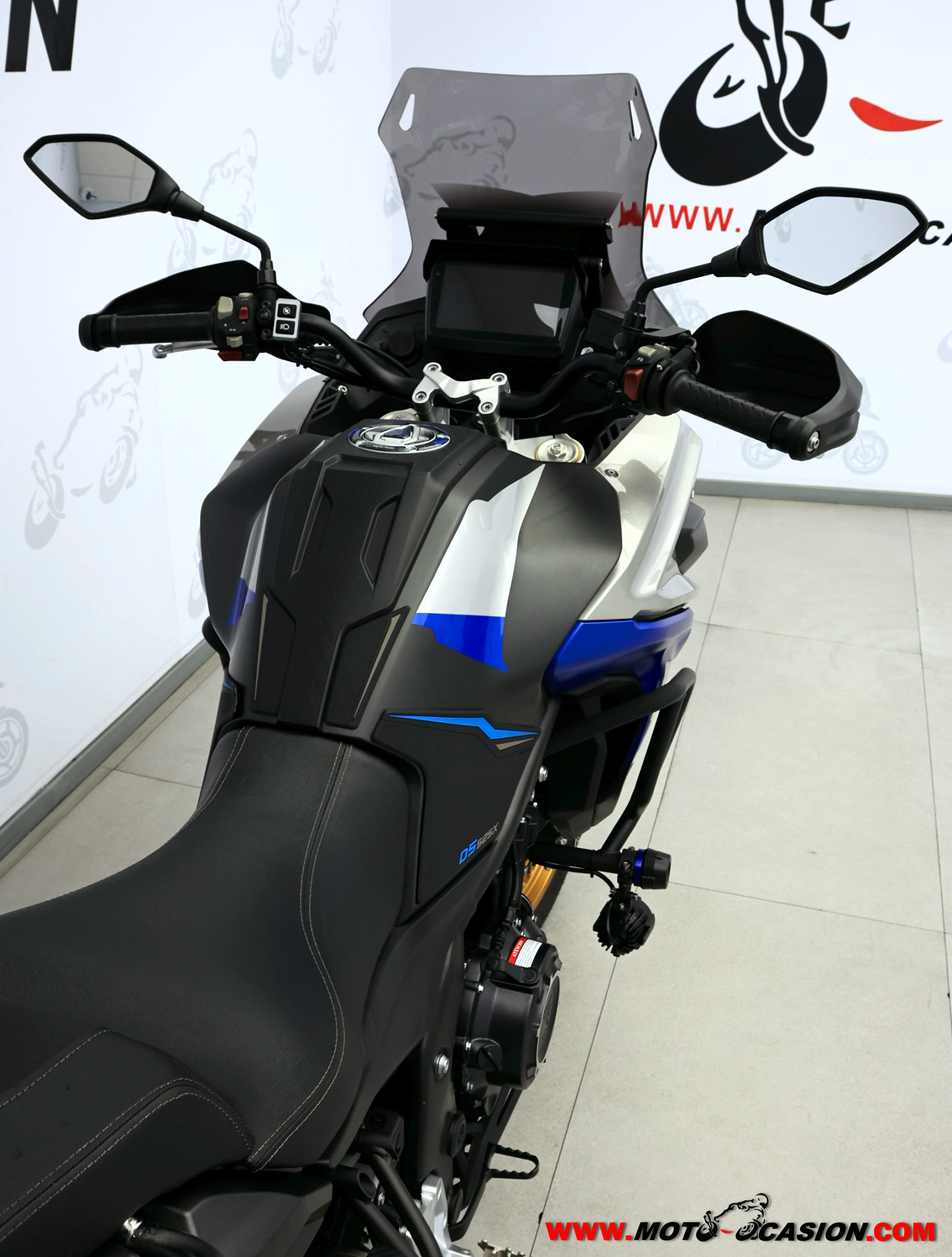 VOGE 525 DSX BLACK KNIGHT -APTA A2- GARANTÍA OFICIAL (copia)