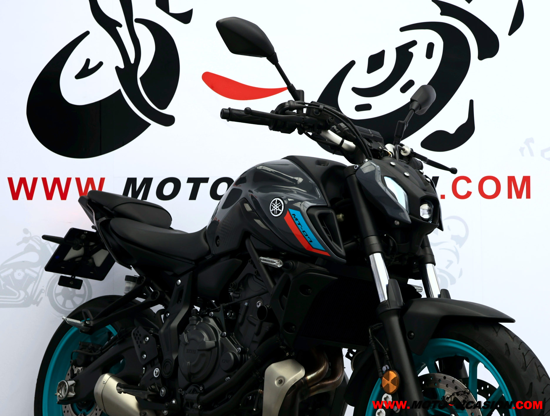 YAMAHA MT-07 ¿A2?