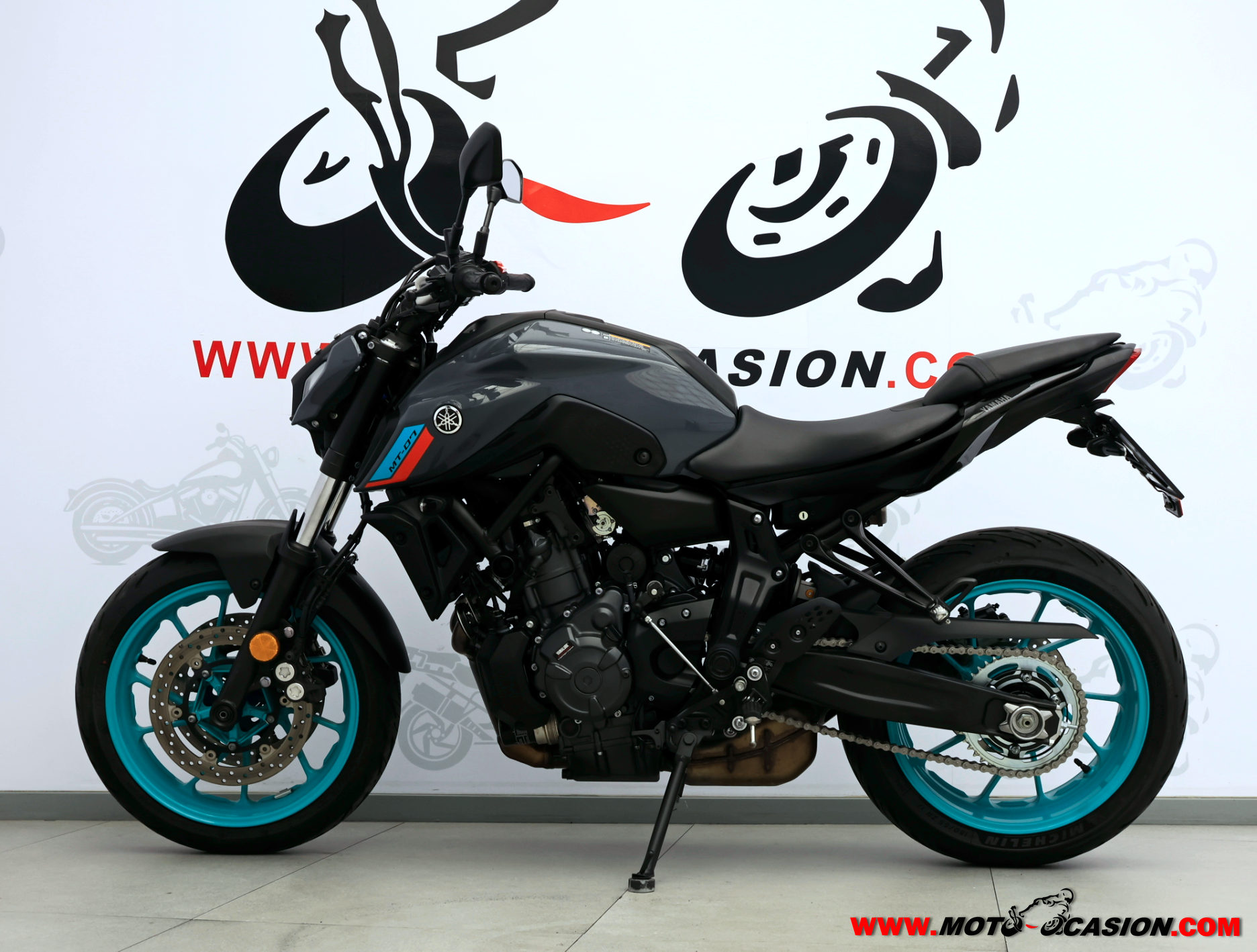 YAMAHA MT-07 ¿A2?