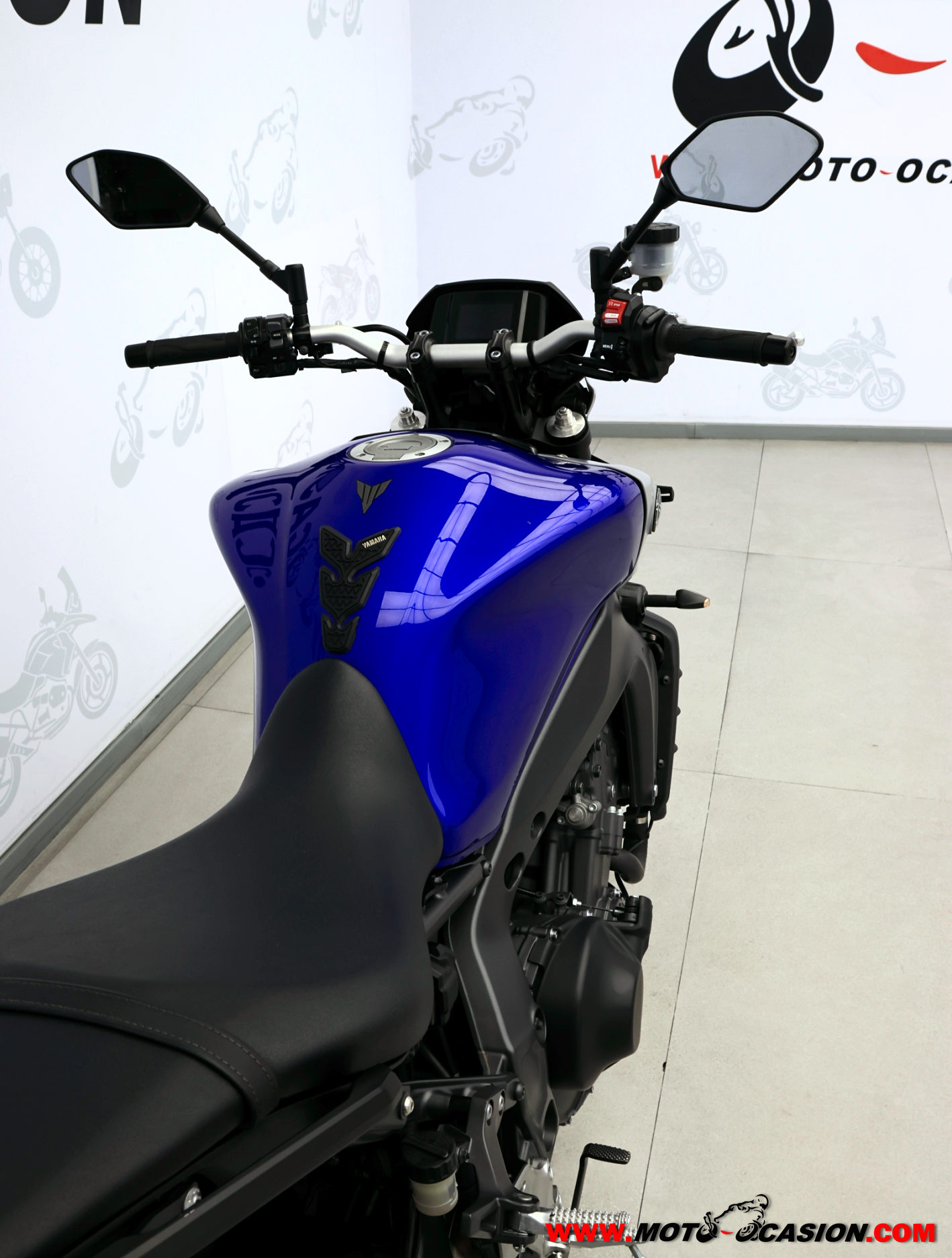 YAMAHA MT-09