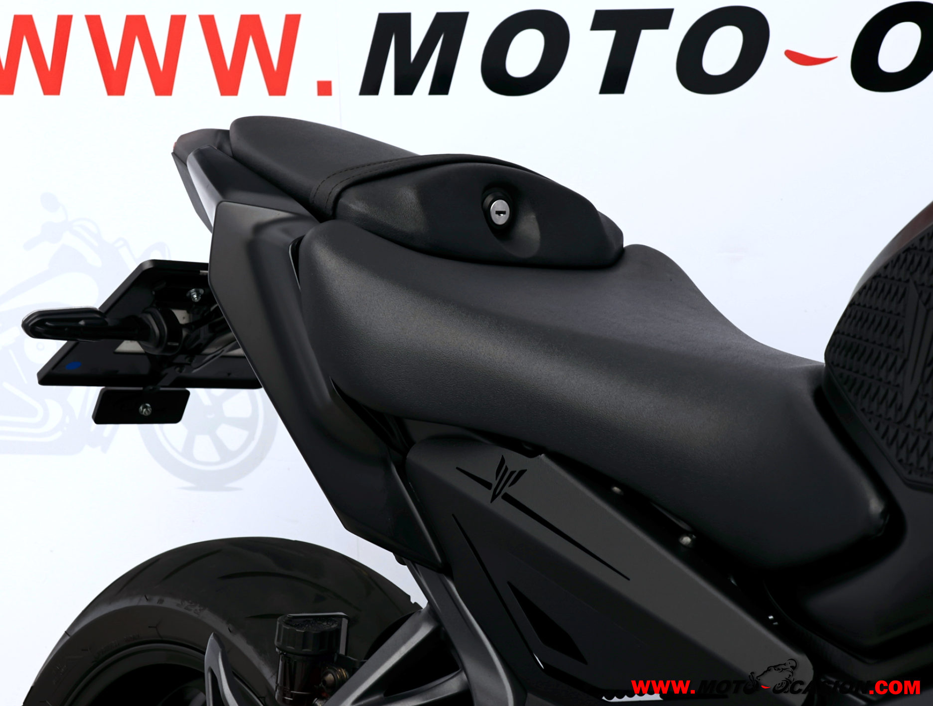 YAMAHA MT-09 Y-AMT -GARANTÍA OFICIAL-