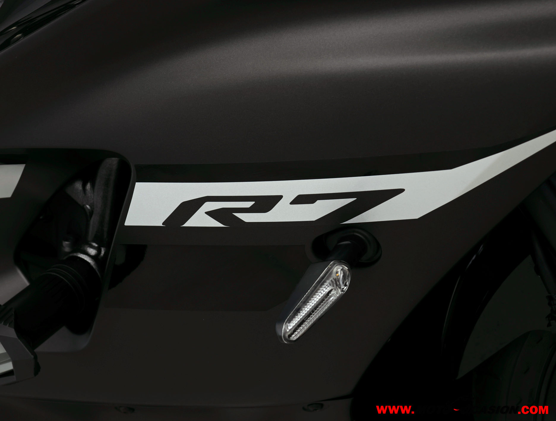 YAMAHA R7 ¿A2?