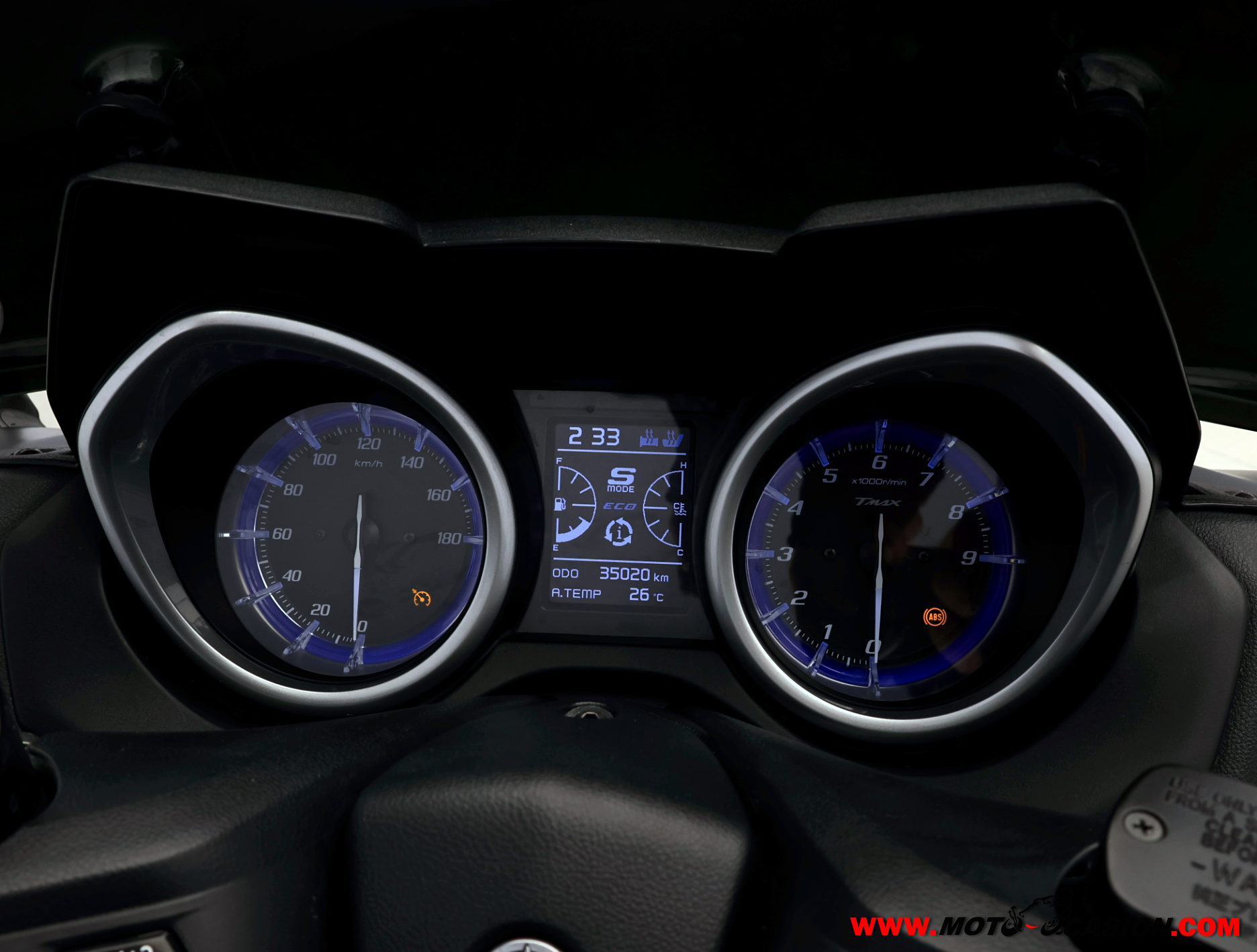 YAMAHA T-MAX 530 DX -APTA A2-