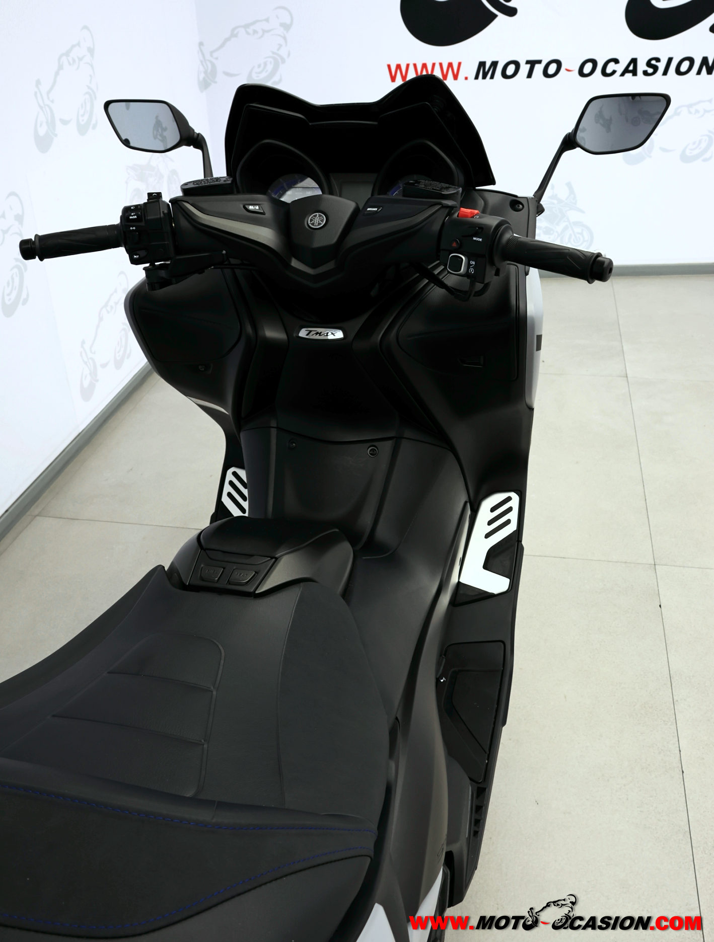 YAMAHA T-MAX 560 -APTA A2-