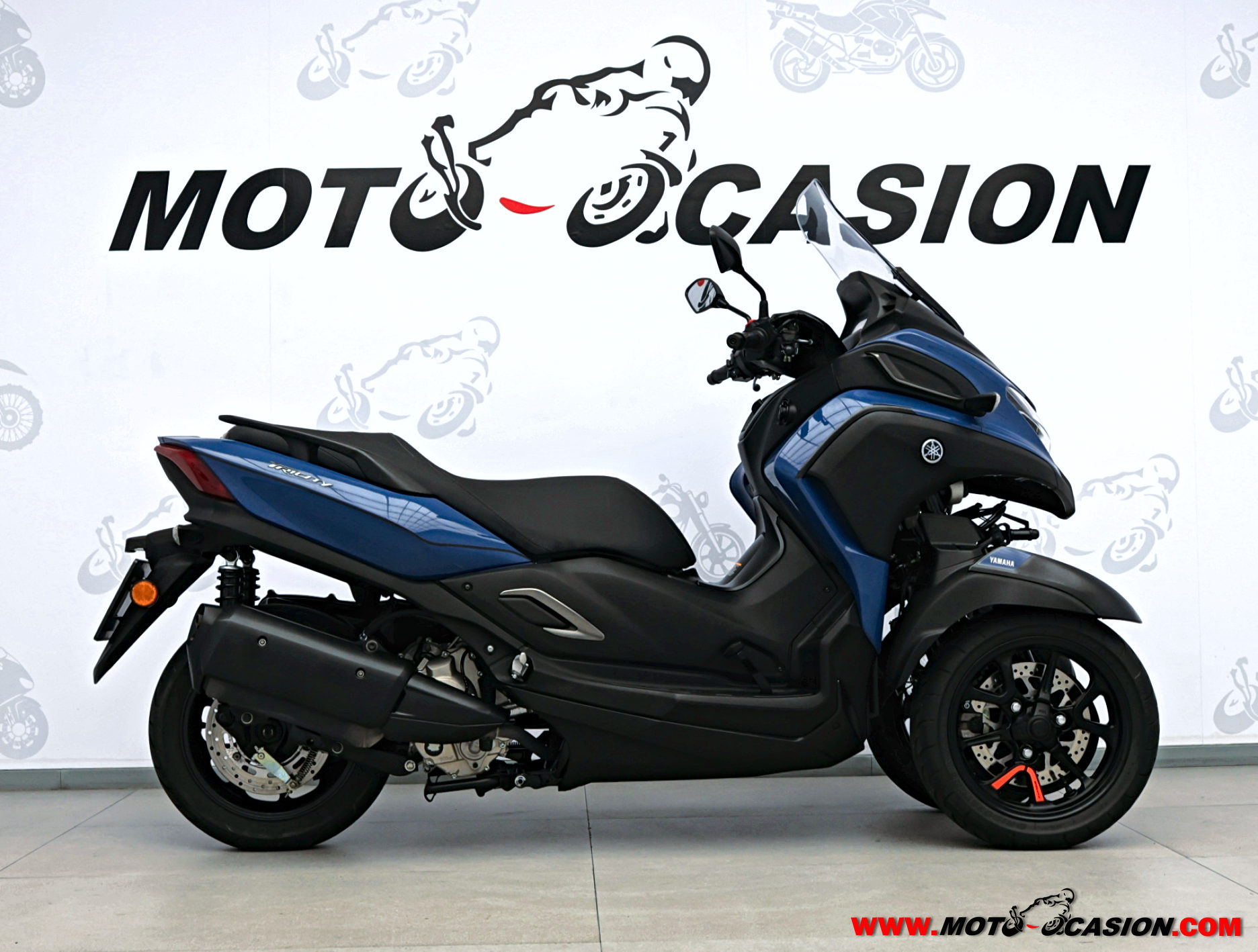 YAMAHA TRICITY 300 -APTA B Y A2- (copia)