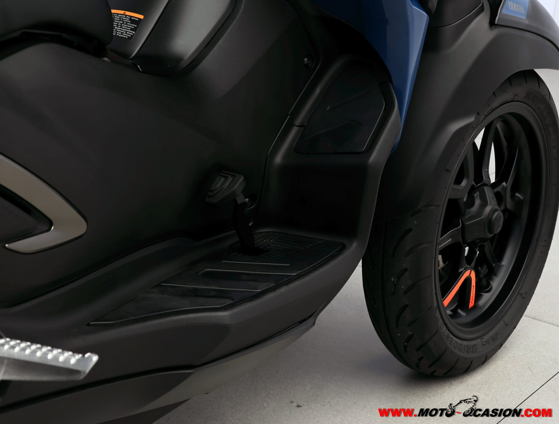 YAMAHA TRICITY 300 -APTA B Y A2- (copia)