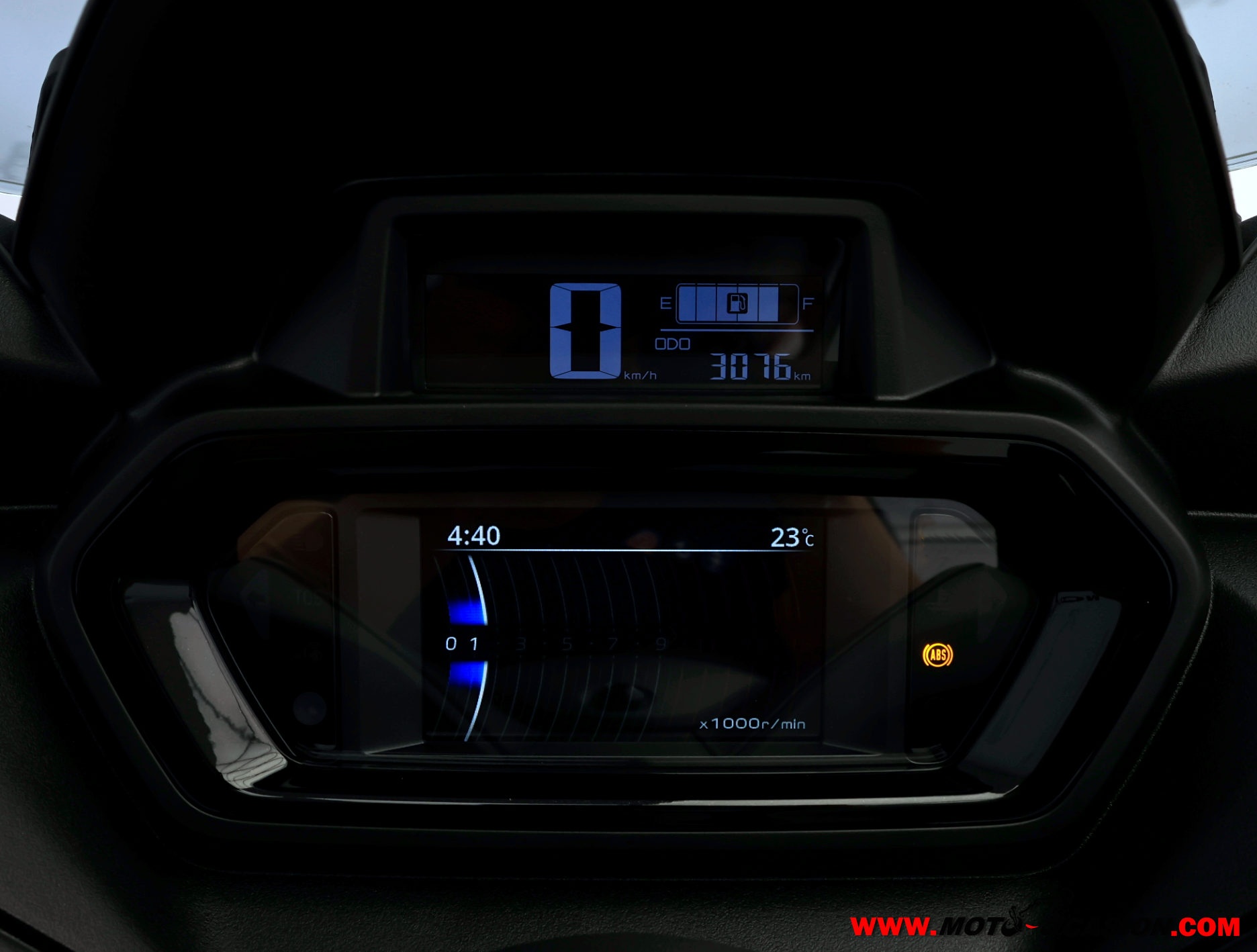 YAMAHA X-MAX 125 TECH MAX -APTA B Y A1- GARANTÍA OFICIAL