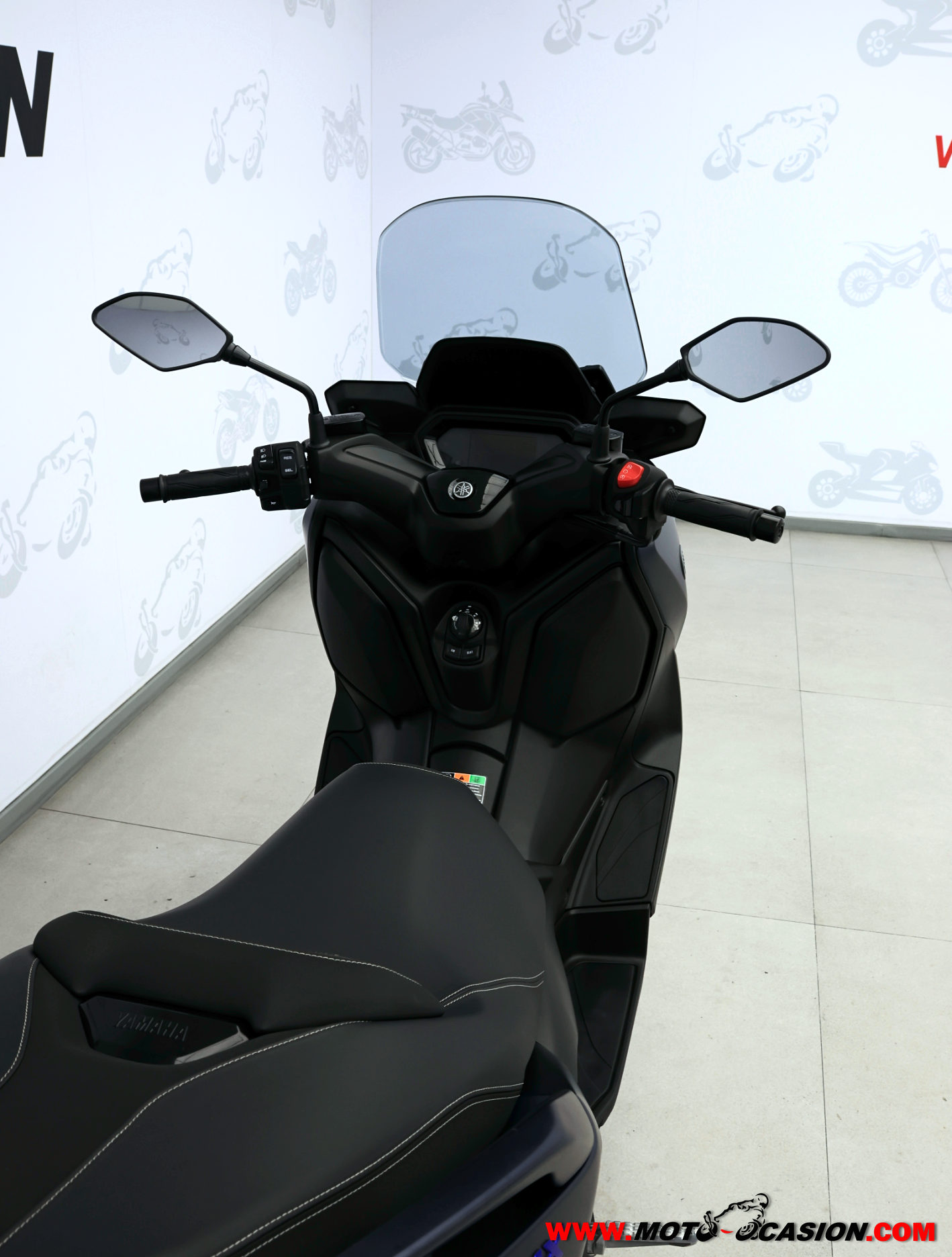 YAMAHA X-MAX 300 TECH MAX -APTA A2- (copia)