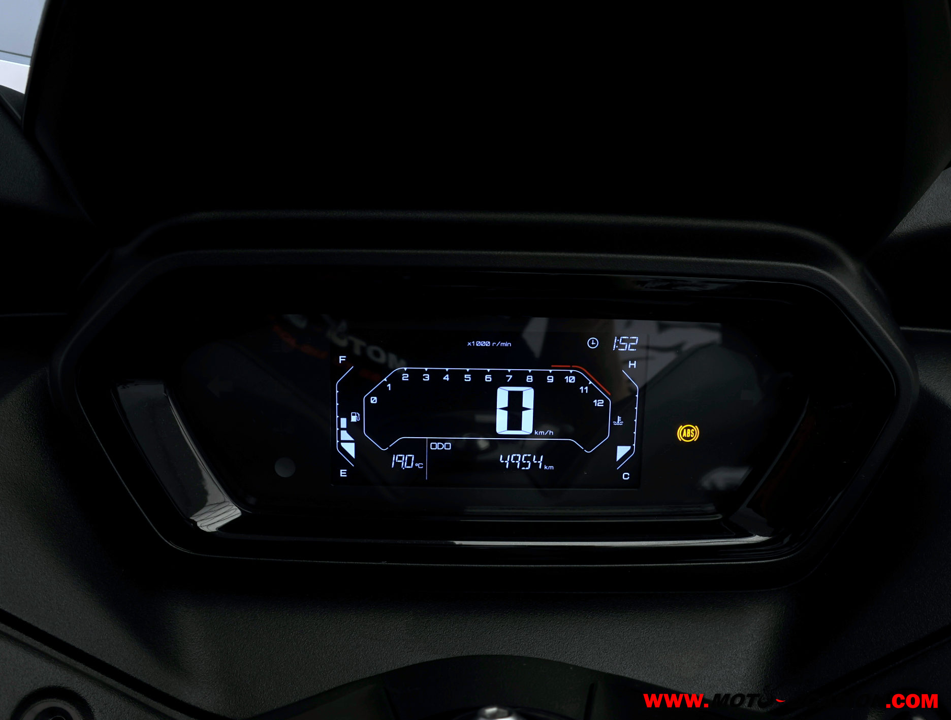 YAMAHA X-MAX 300 TECH MAX -APTA A2- (copia)