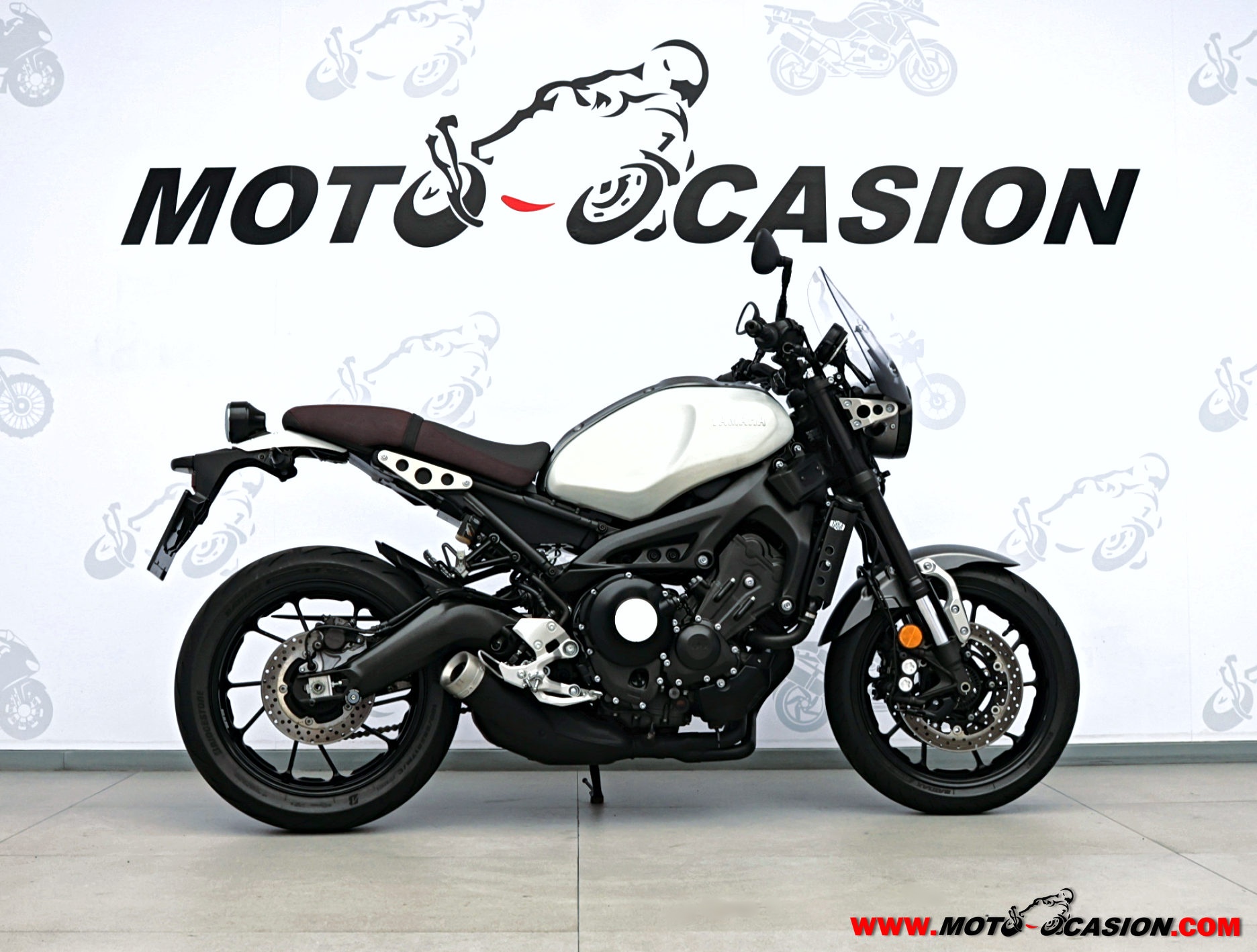 YAMAHA XSR 900 (copia)