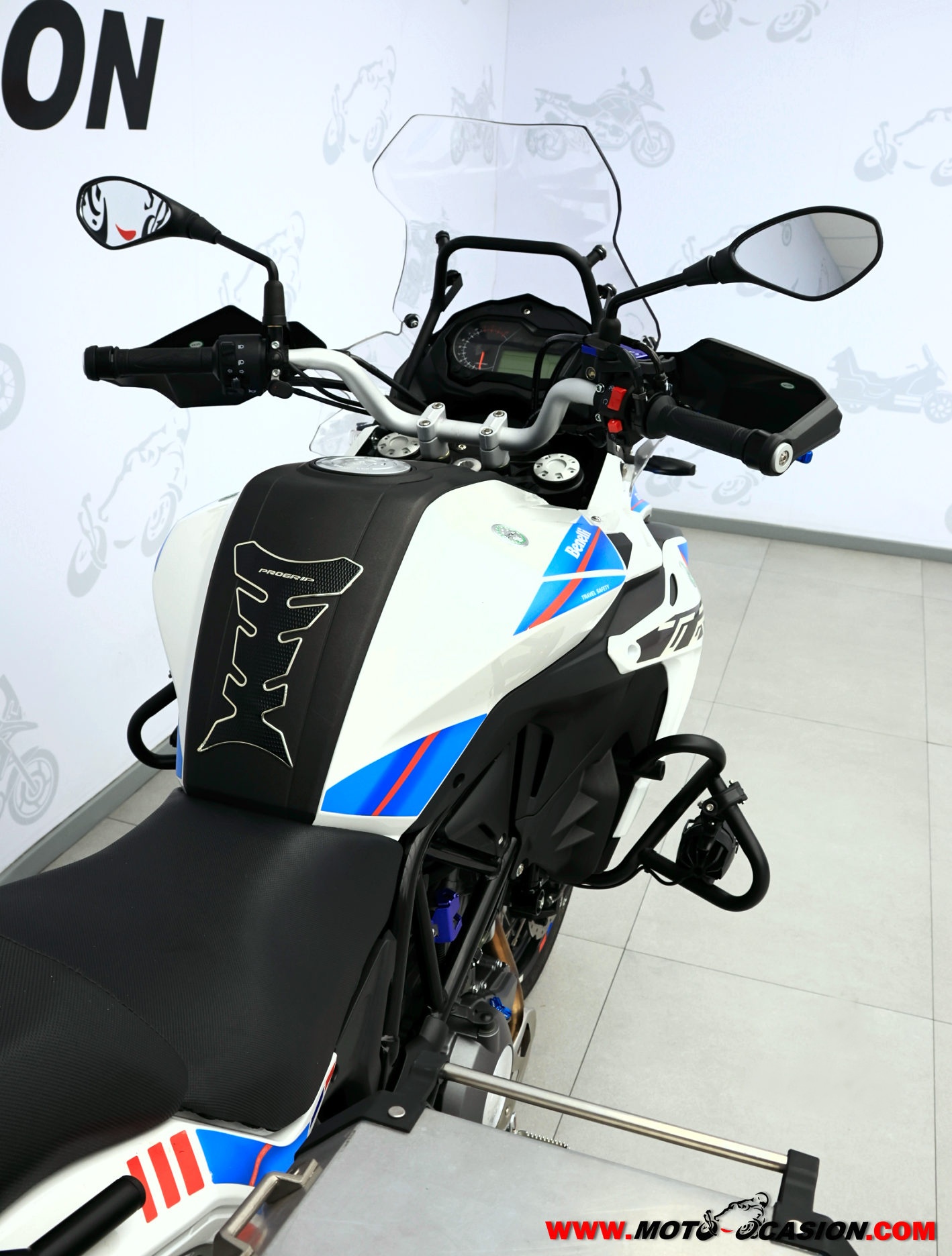 BENELLI TRK 502 X -APTA A2- (copia)