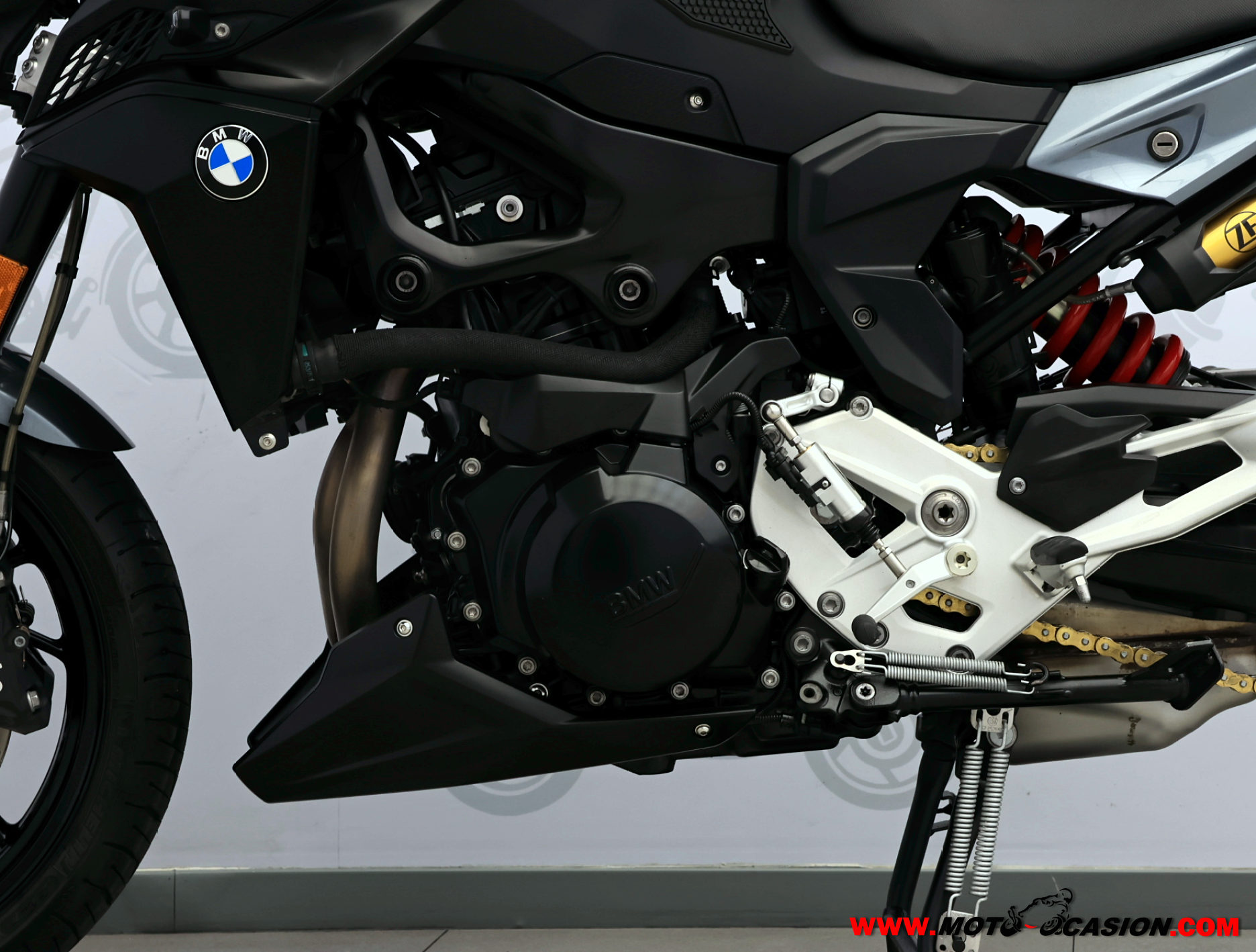 BMW F 900 R