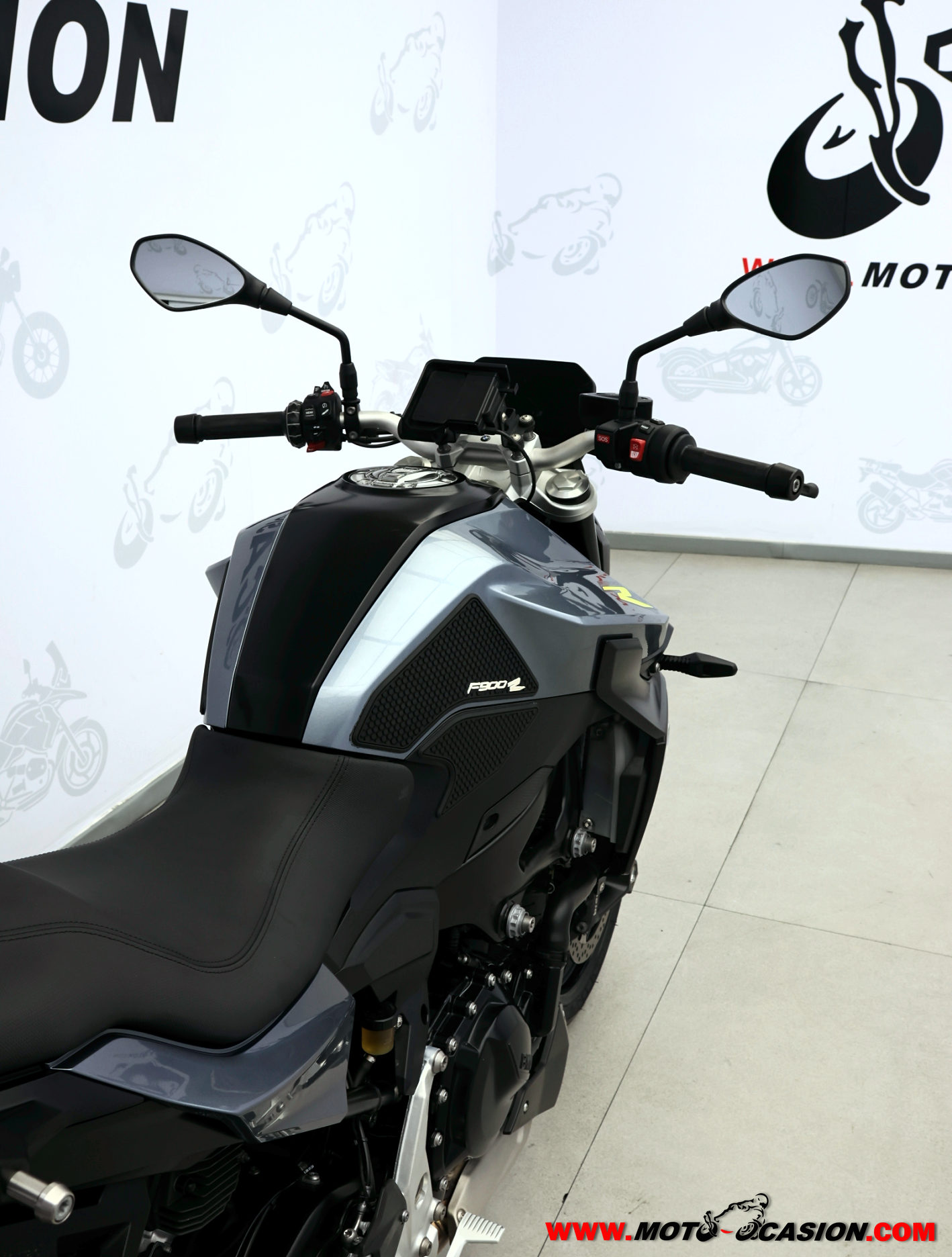 BMW F 900 R (copia)