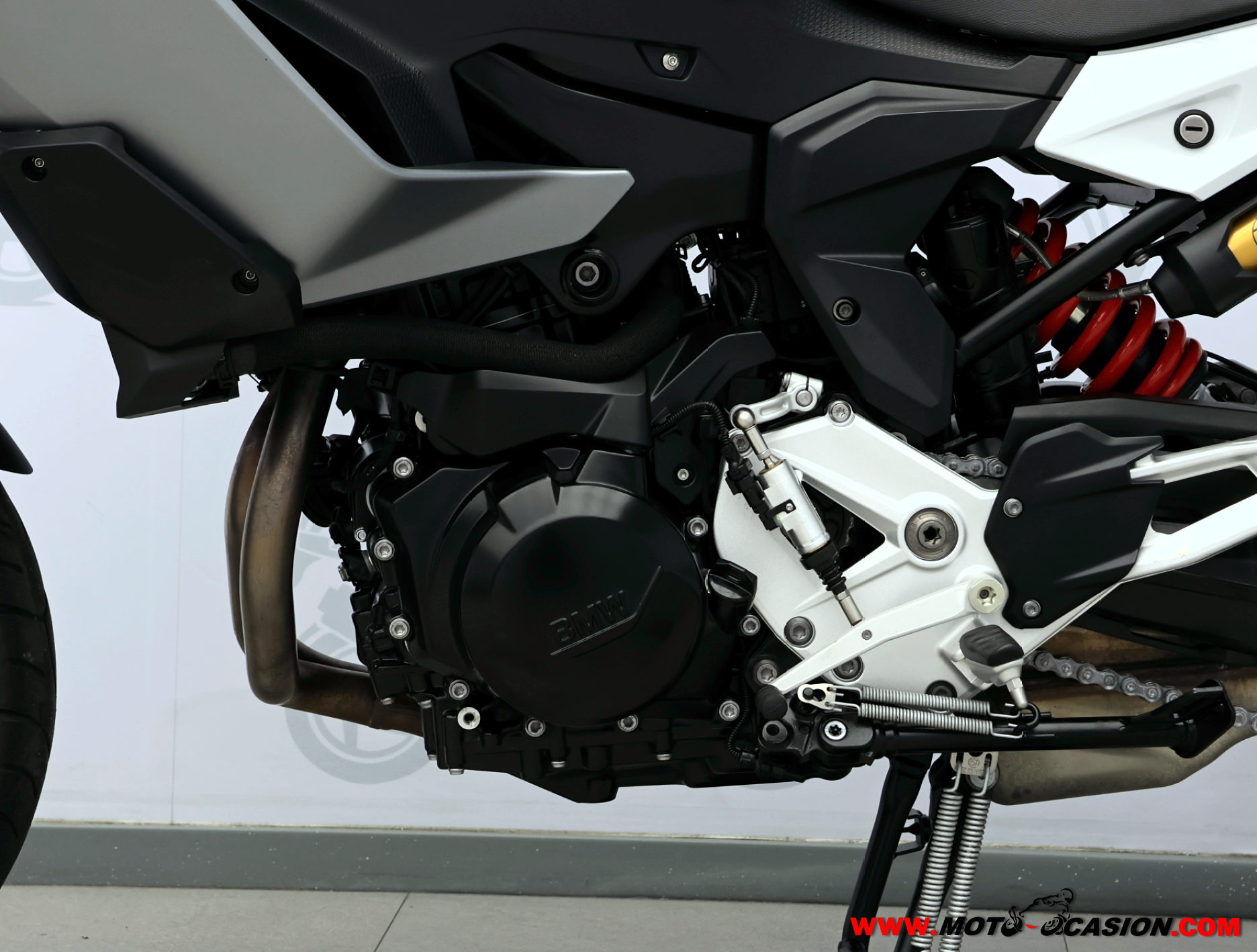 BMW F 900 XR