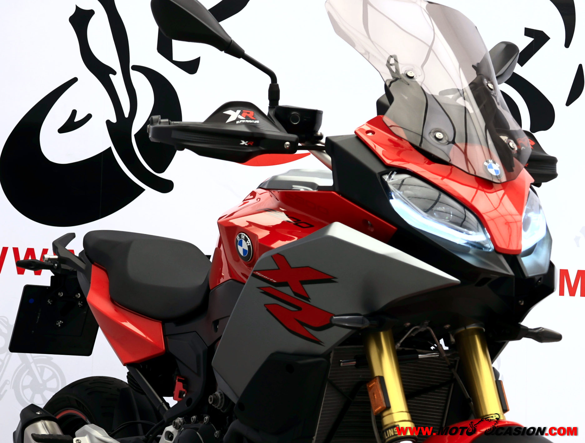 BMW F 900 XR