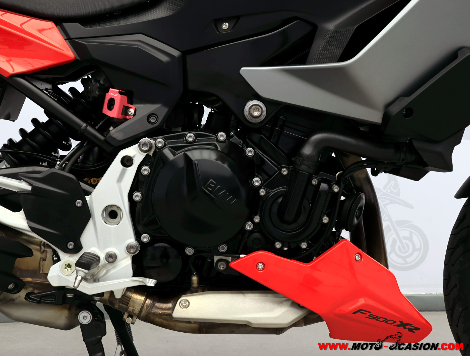 BMW F 900 XR