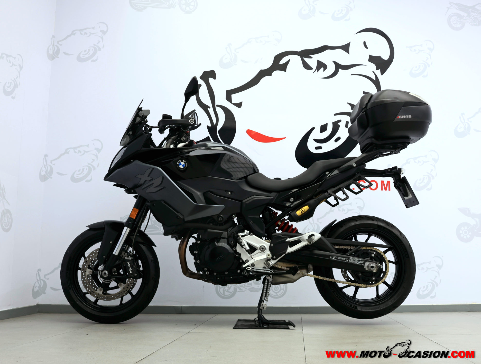 BMW F 900 XR TRIPLE BLACK (copia)