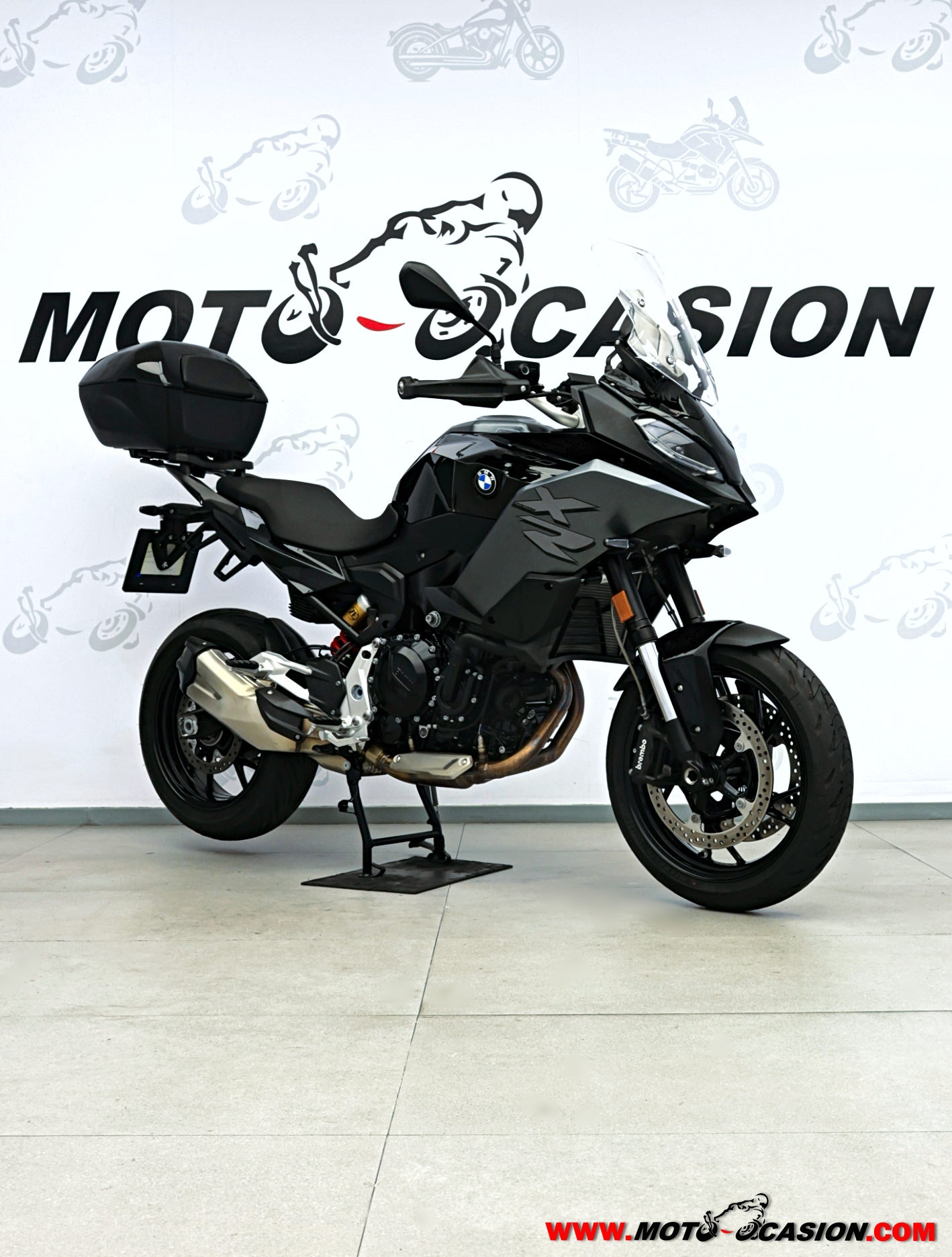 BMW F 900 XR TRIPLE BLACK (copia)