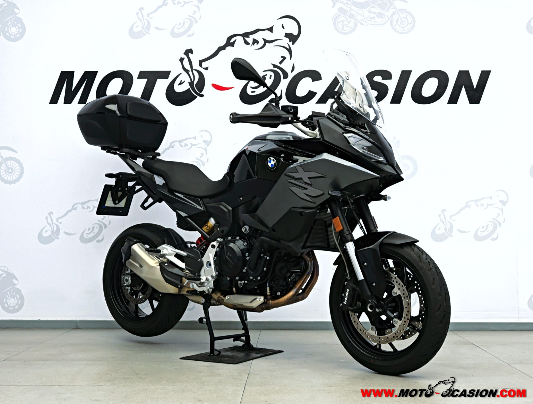 BMW F 900 XR TRIPLE BLACK (copia)