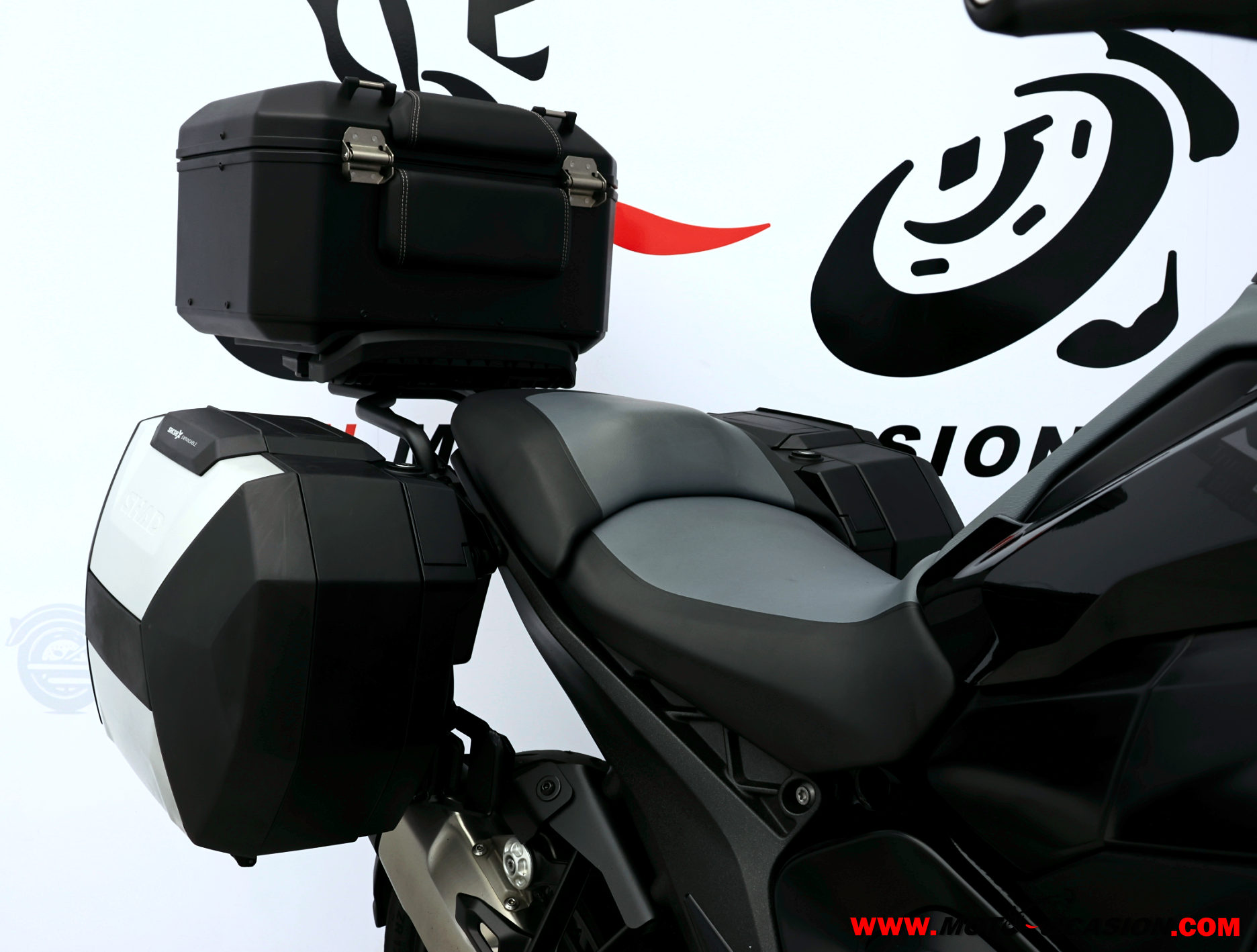 BMW R 1300 GS TRIPLE BLACK -GARANTÍA OFICIAL-