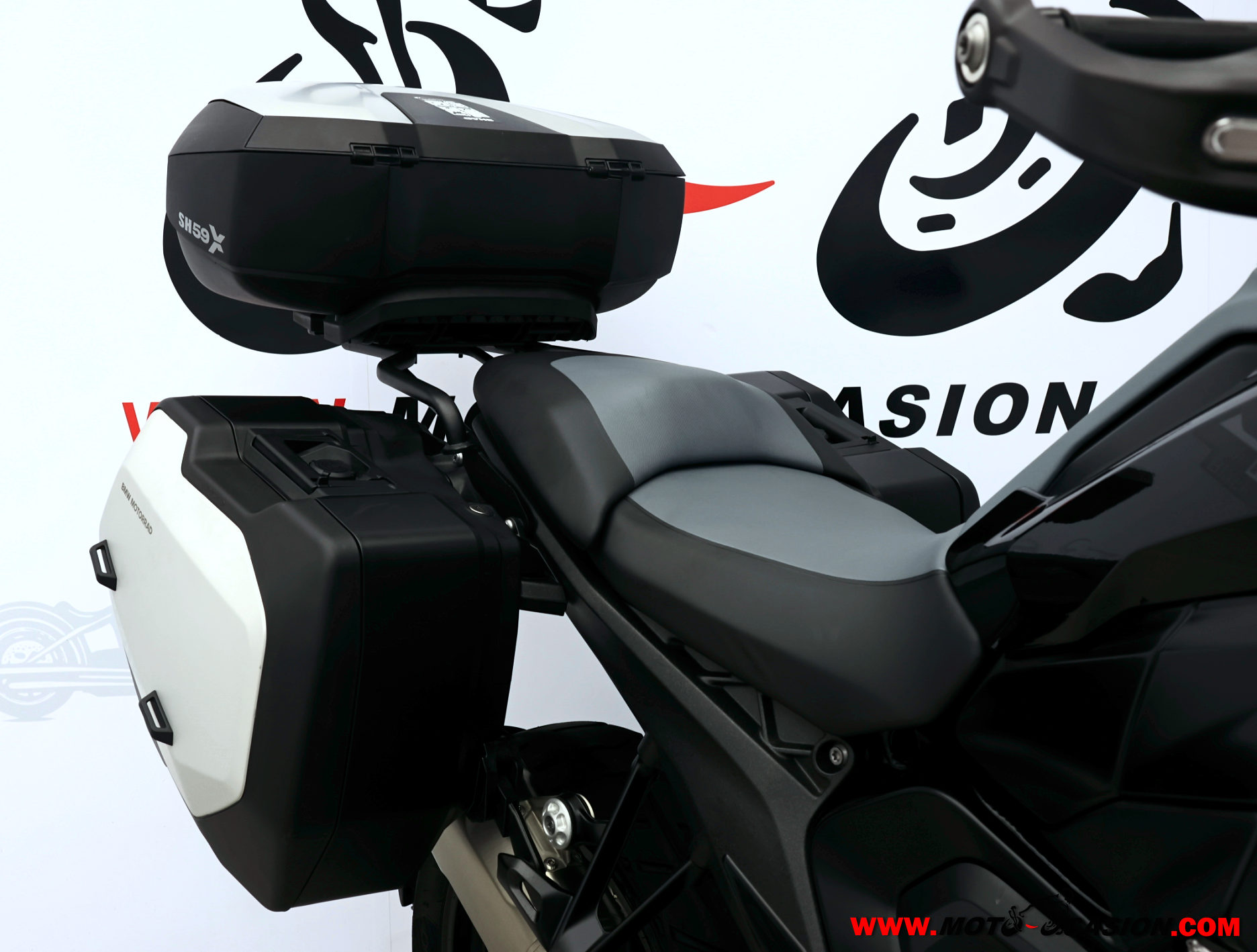BMW R 1300 GS TRIPLE BLACK -GARANTÍA OFICIAL-