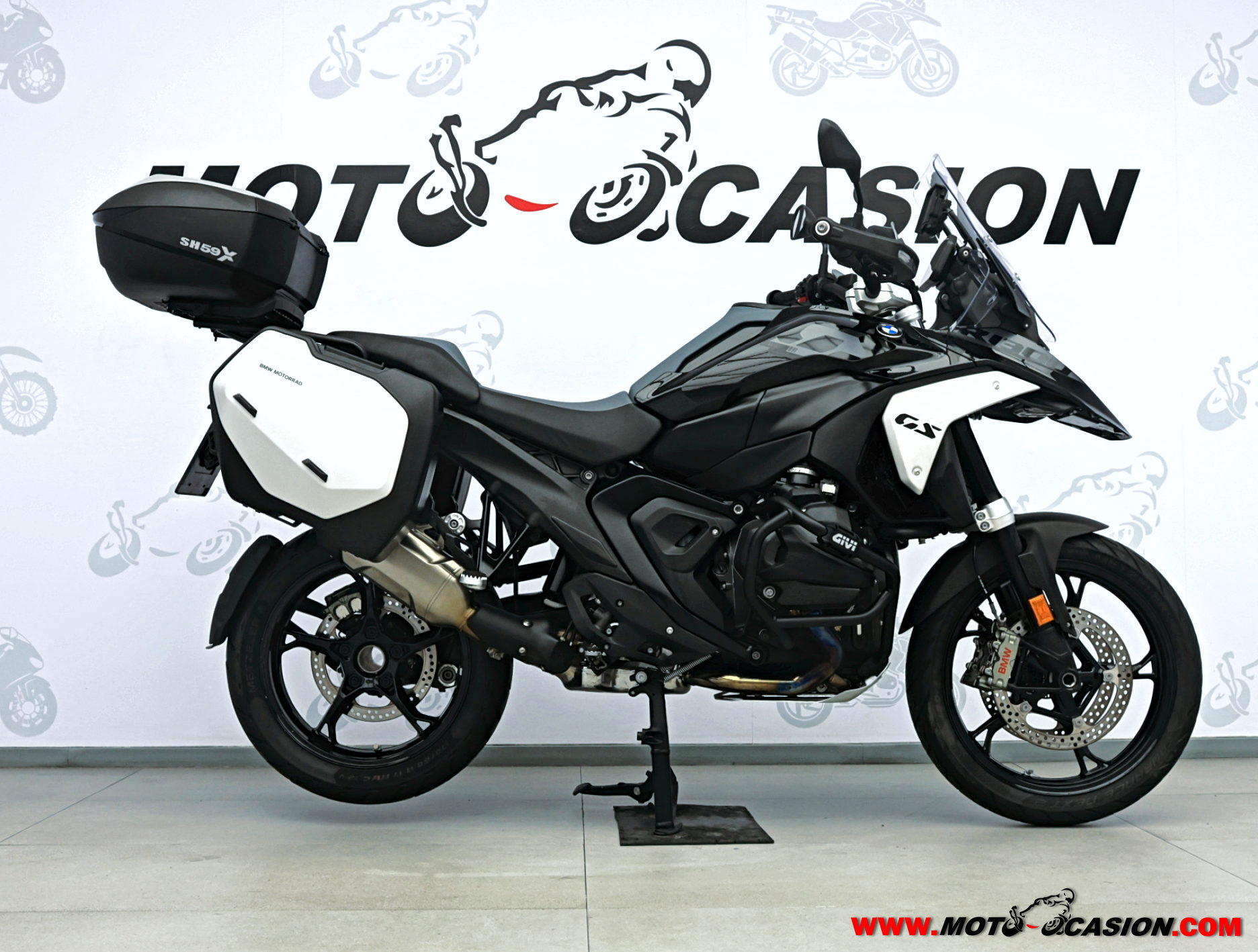 BMW R 1300 GS TRIPLE BLACK -GARANTÍA OFICIAL-