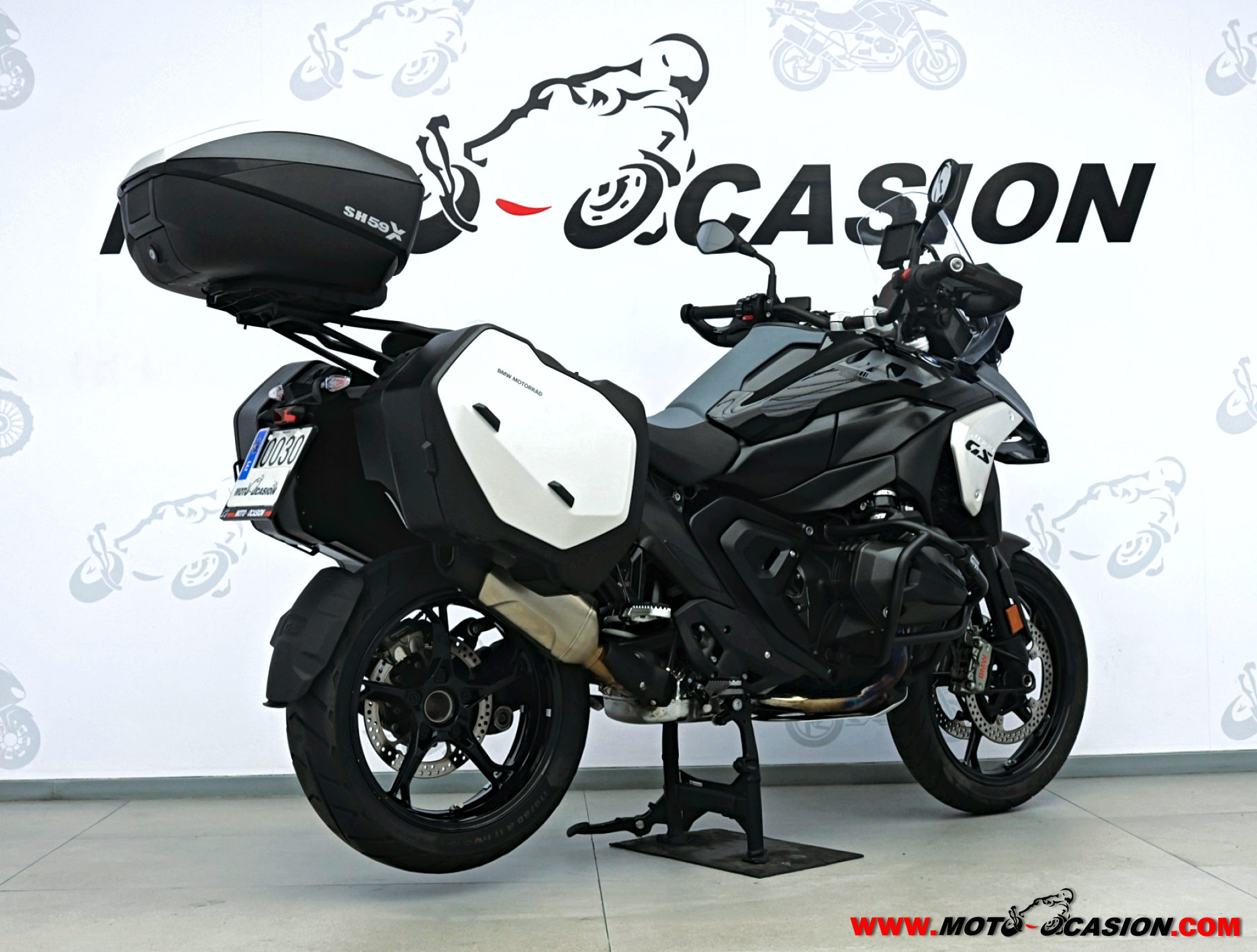 BMW R 1300 GS TRIPLE BLACK -GARANTÍA OFICIAL-