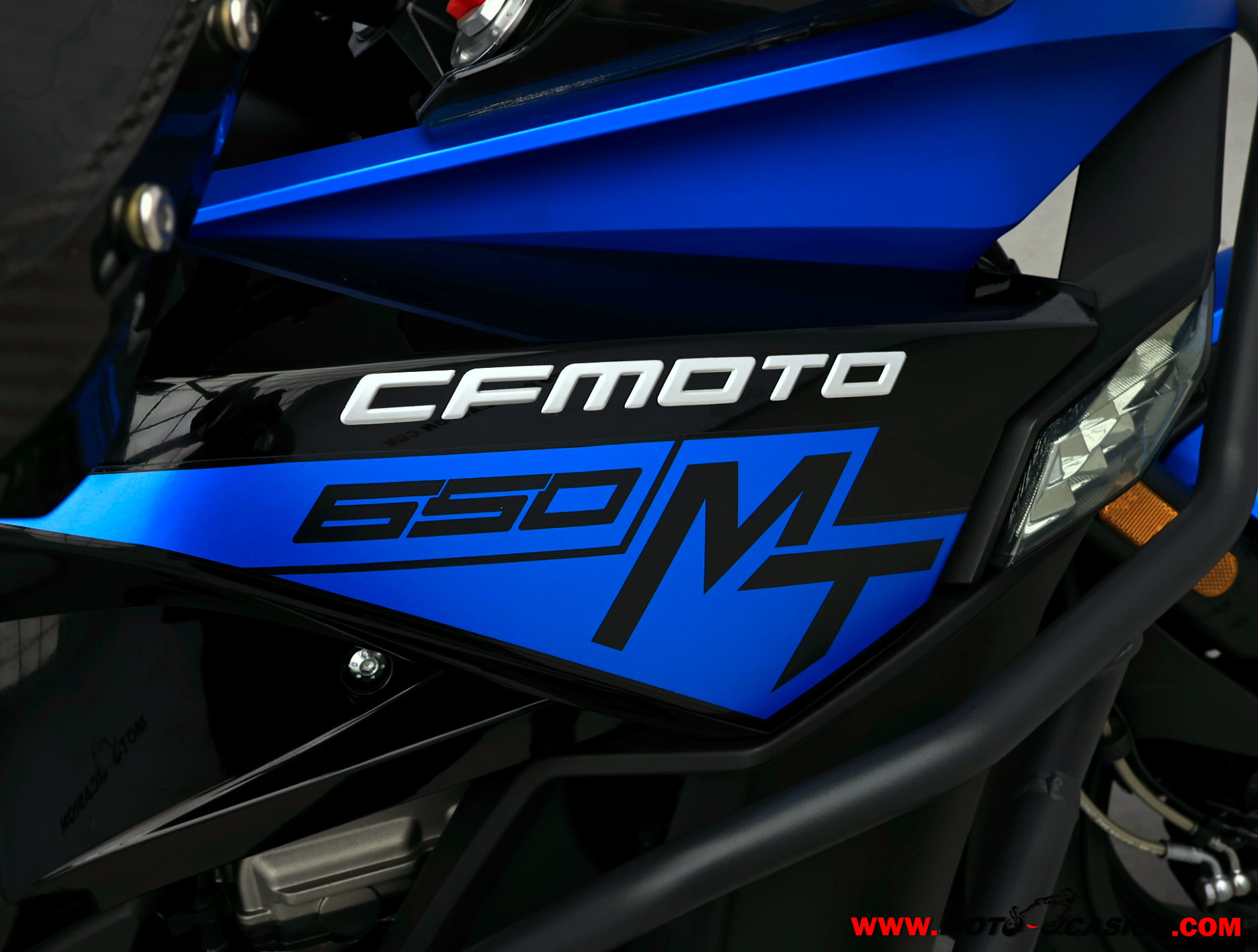 CF MOTO 650 MT ¿A2?