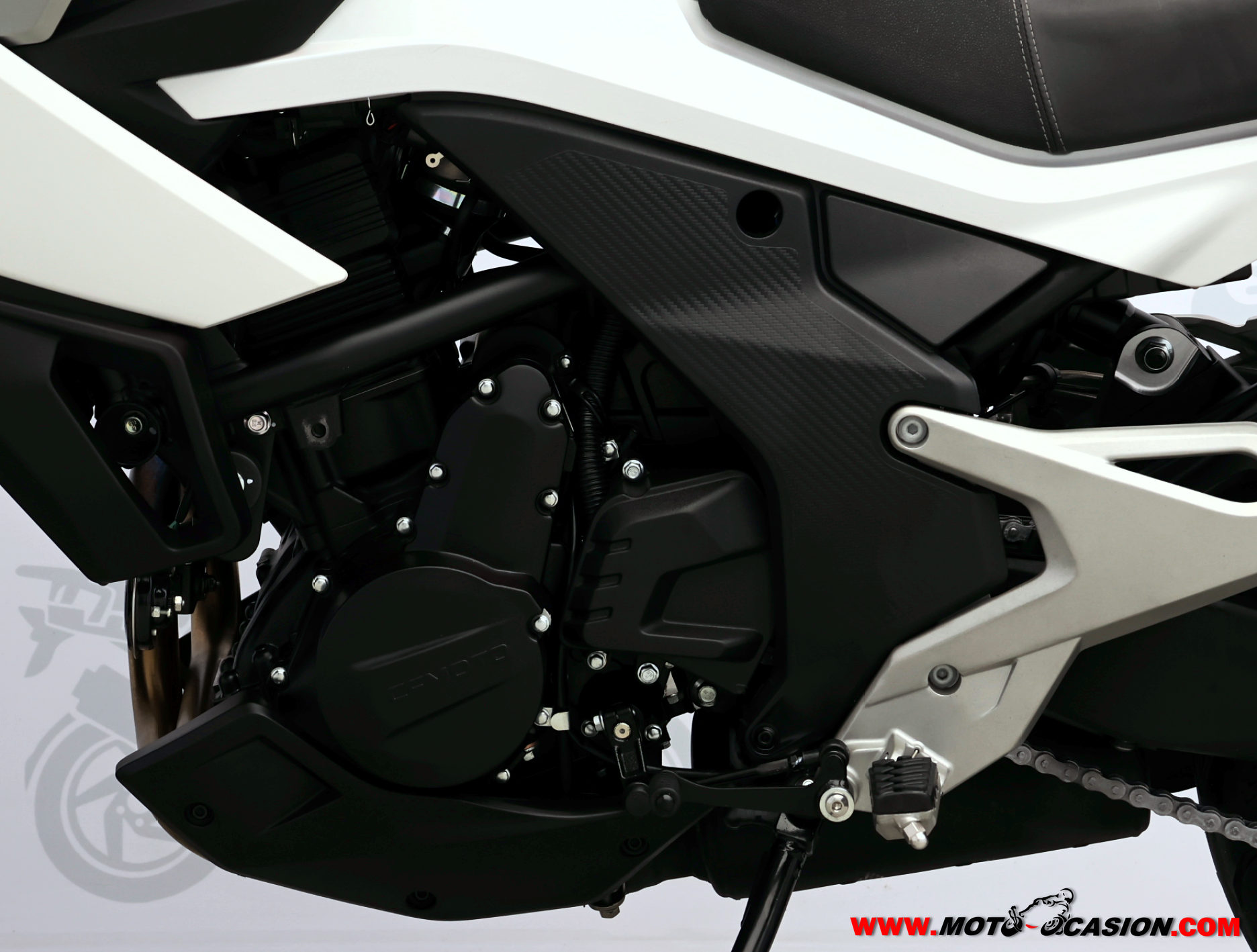 CF MOTO 650 MT ¿A2? (copia)