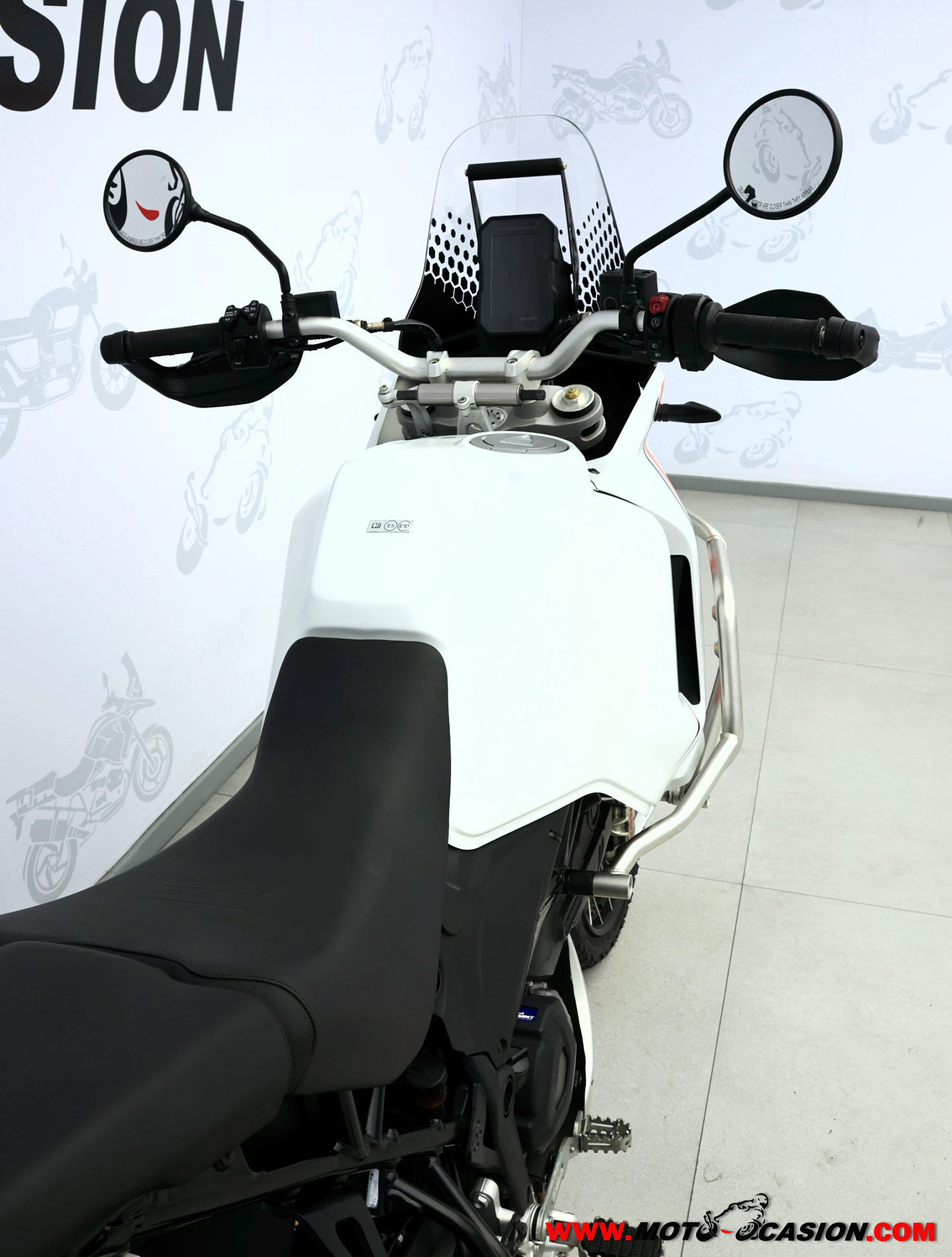 DUCATI DESERT X