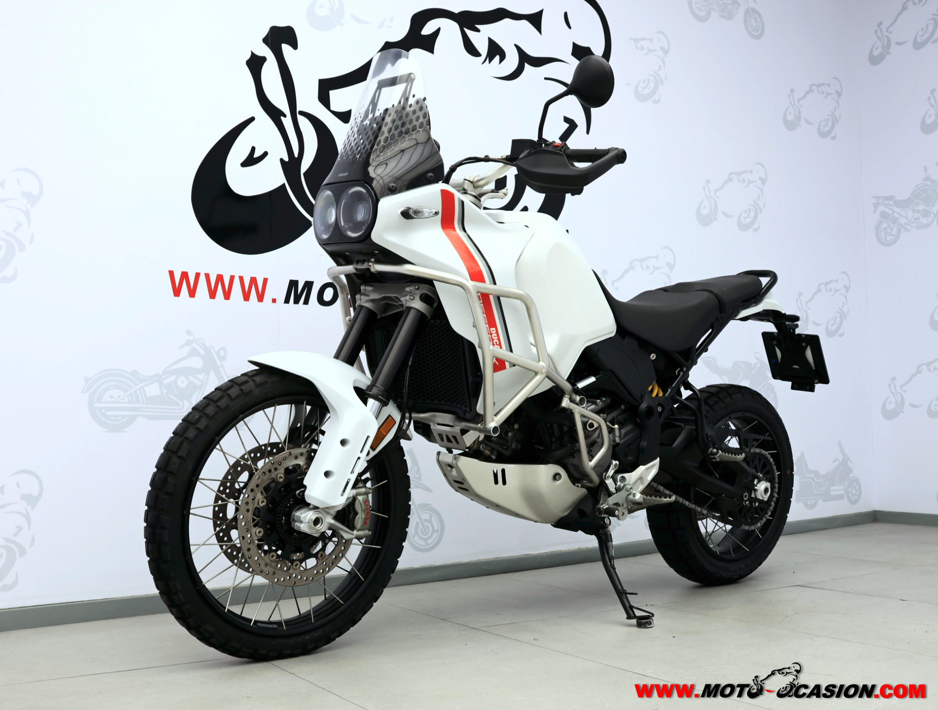DUCATI DESERT X