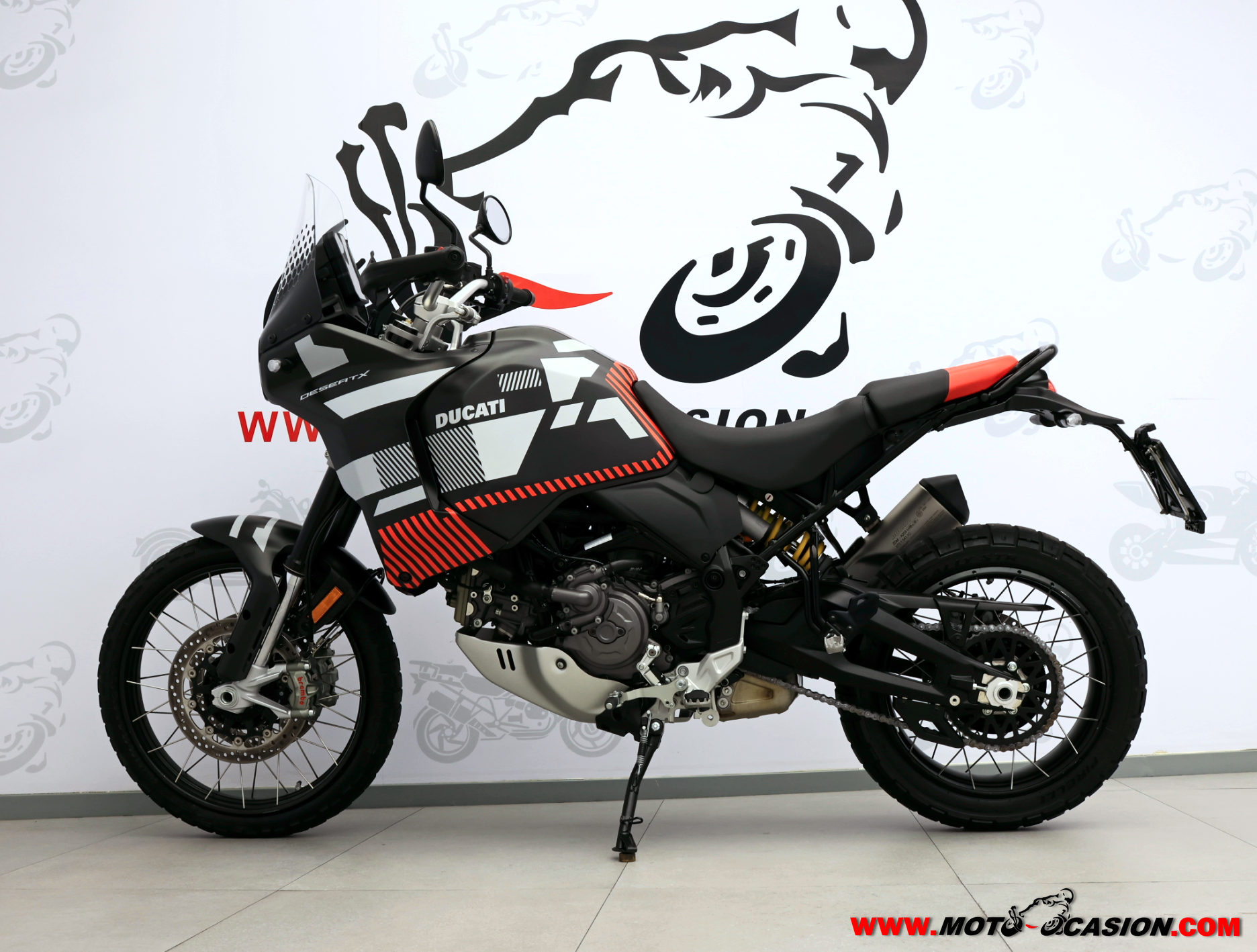 DUCATI DESERT X (copia)