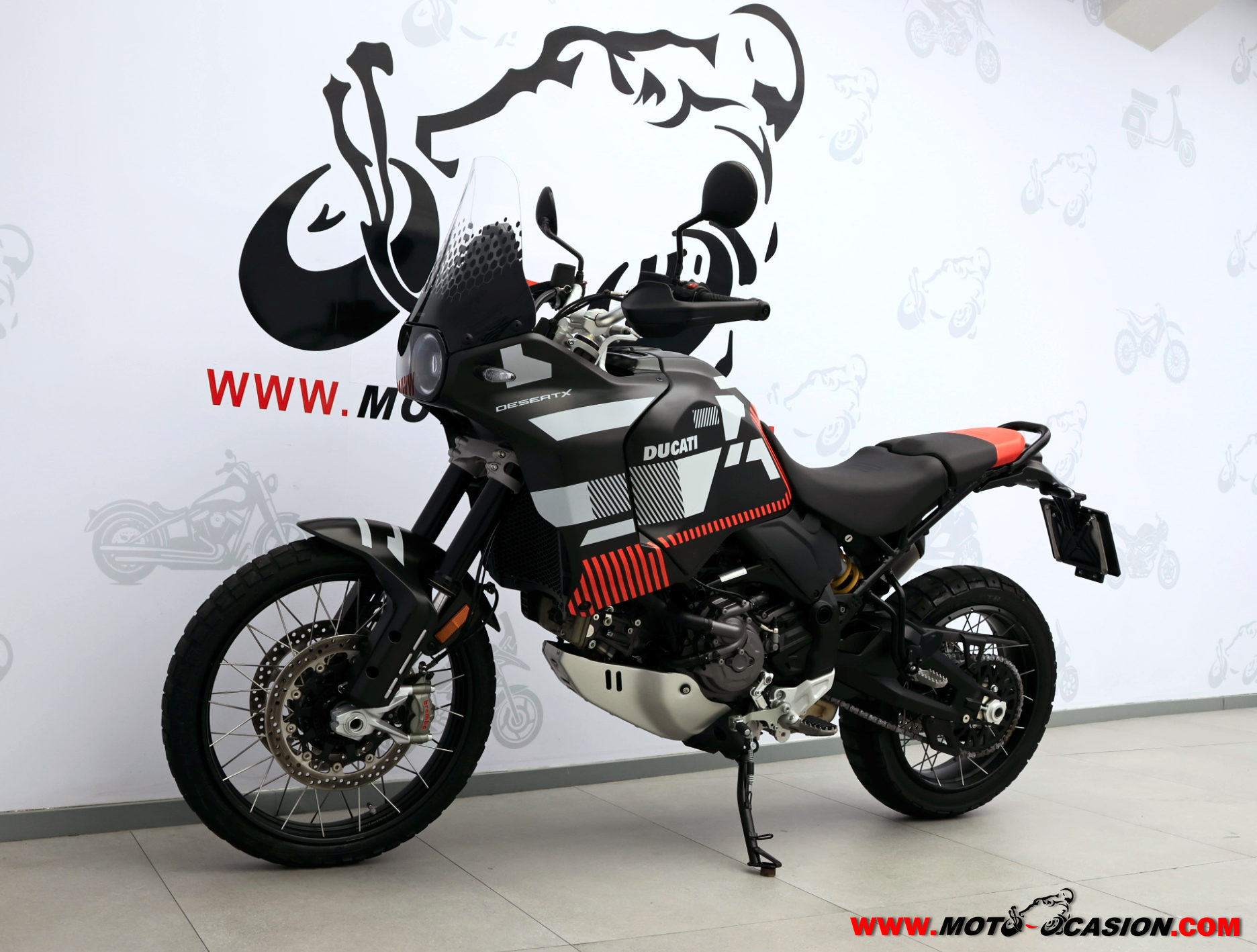 DUCATI DESERT X (copia)