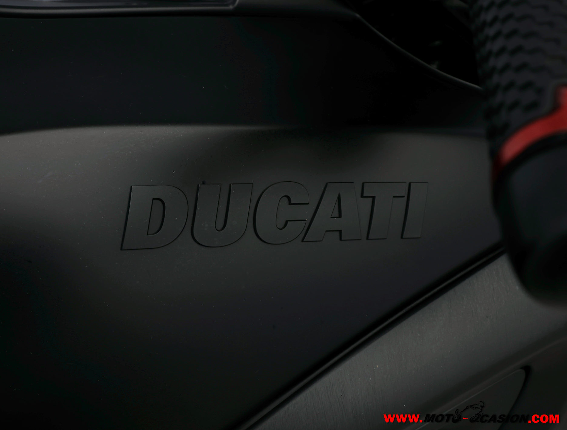 DUCATI DIAVEL DARK