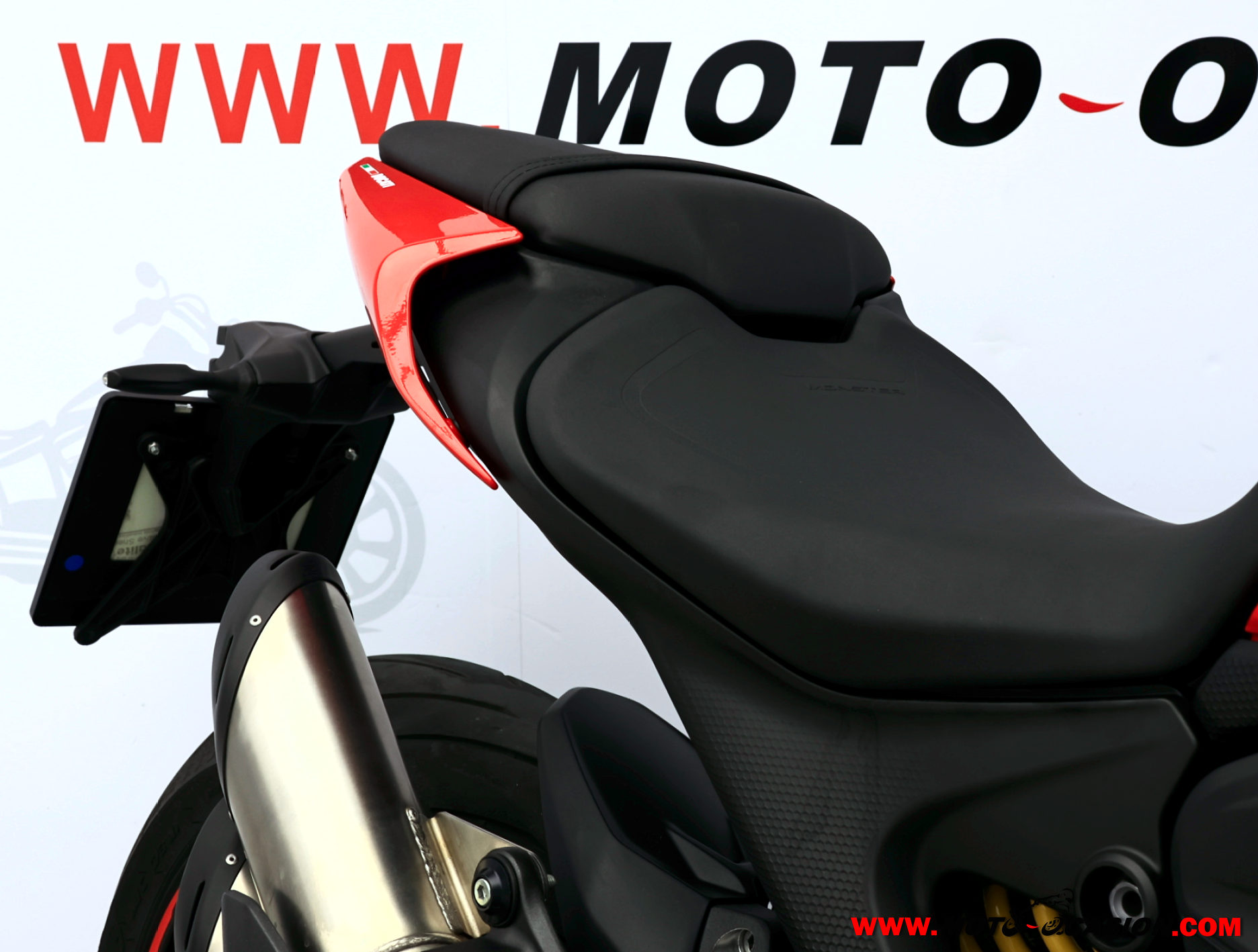 DUCATI MONSTER