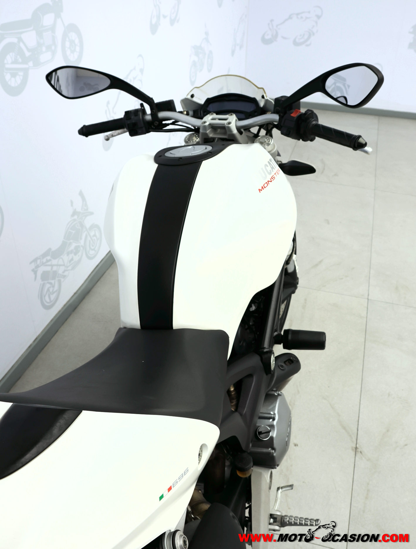DUCATI MONSTER 796 ¿A2? (copia)