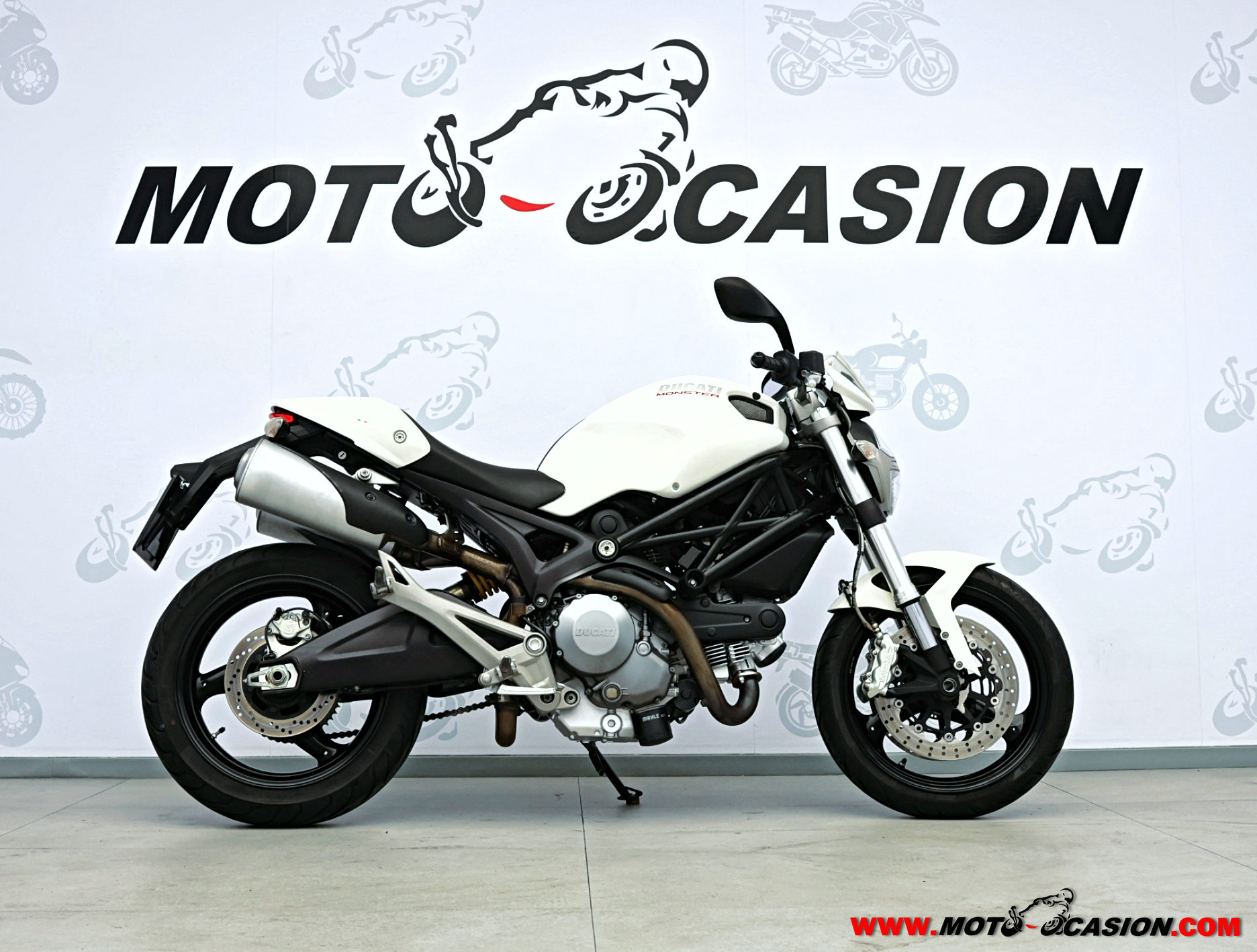 DUCATI MONSTER 796 ¿A2? (copia)