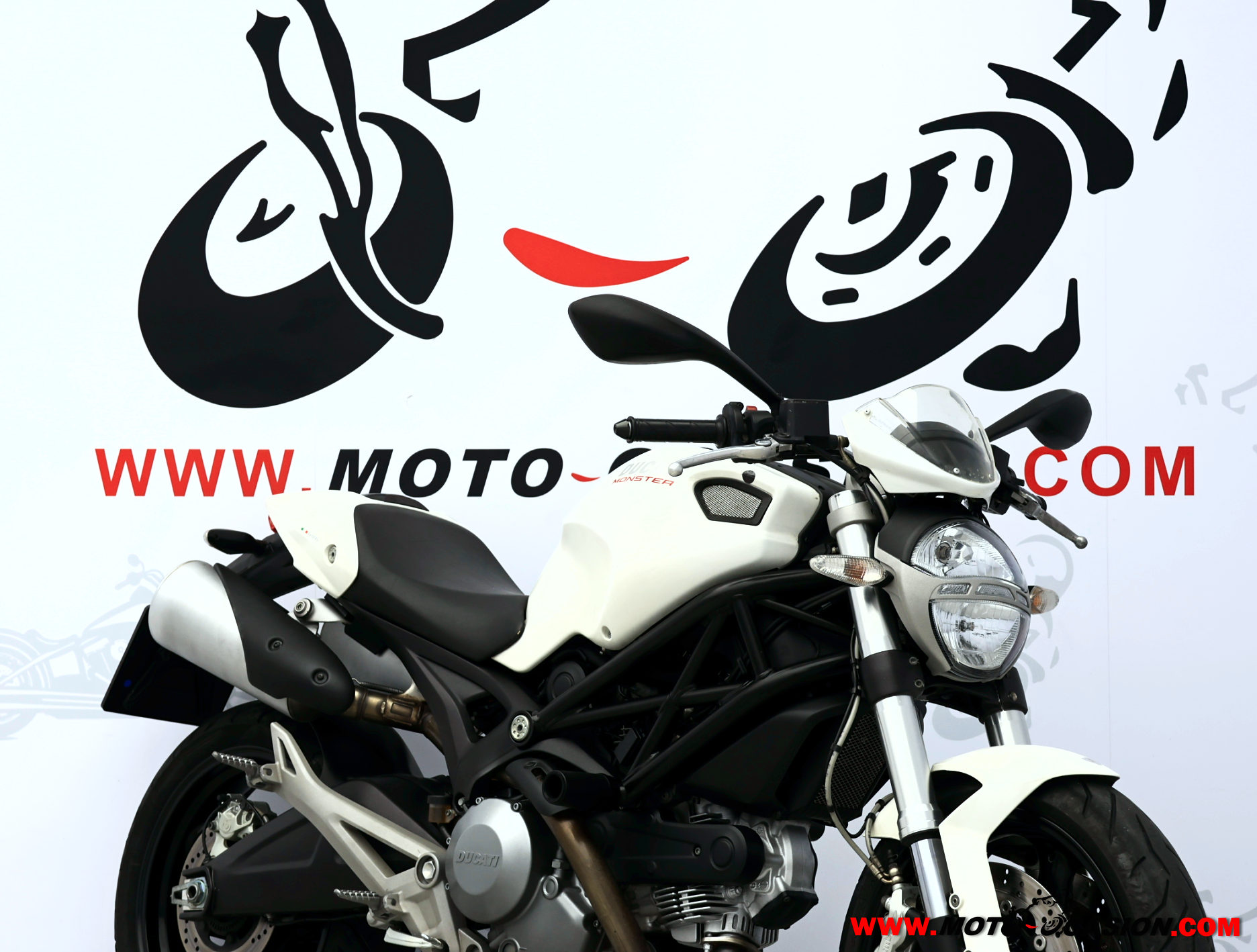 DUCATI MONSTER 796 ¿A2? (copia)