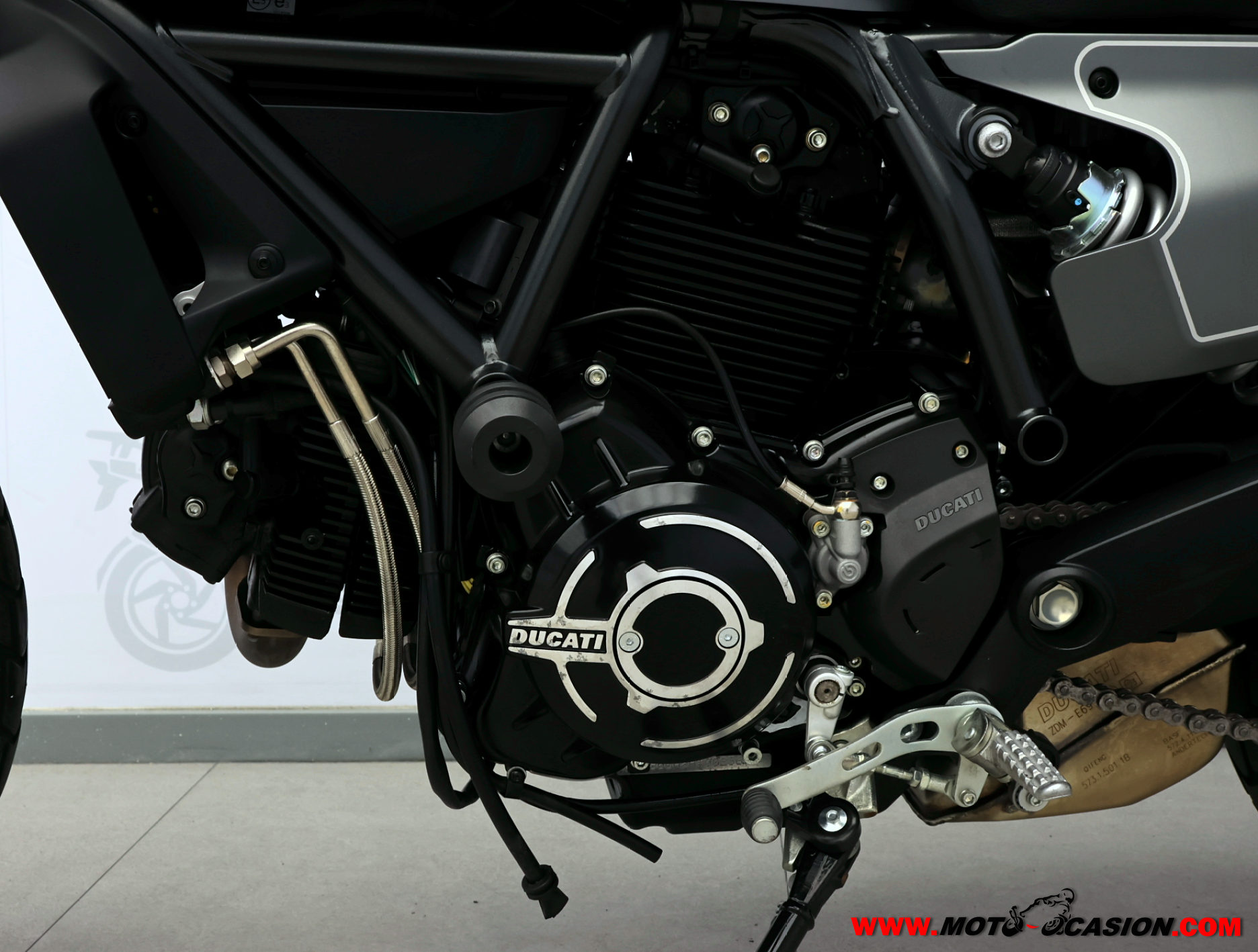 DUCATI SCRAMBLER NIGHT SHIFT ¿A2?