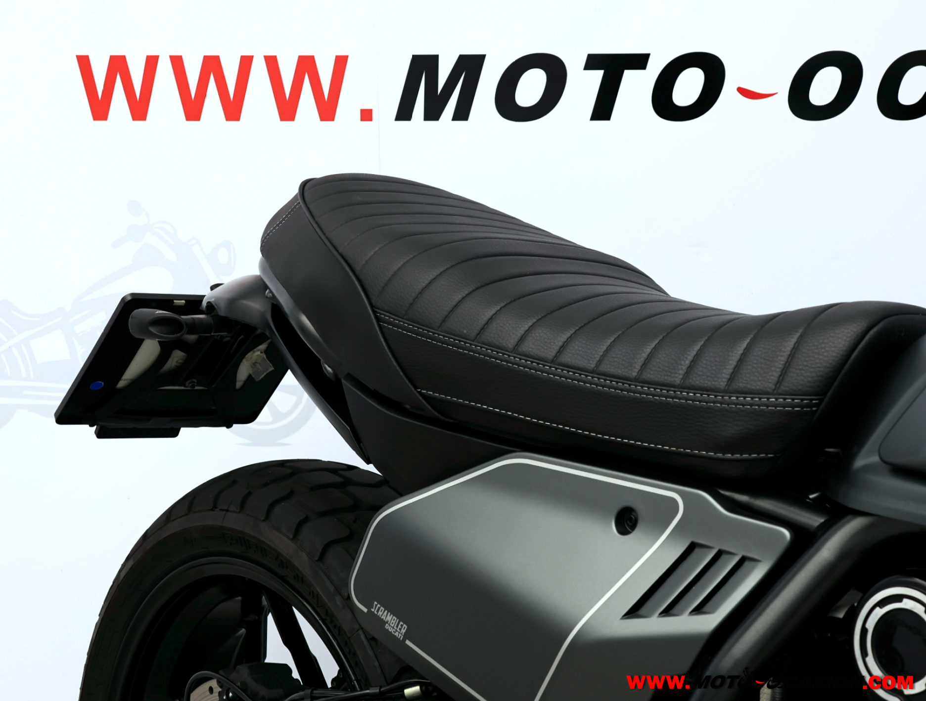 DUCATI SCRAMBLER NIGHT SHIFT ¿A2?