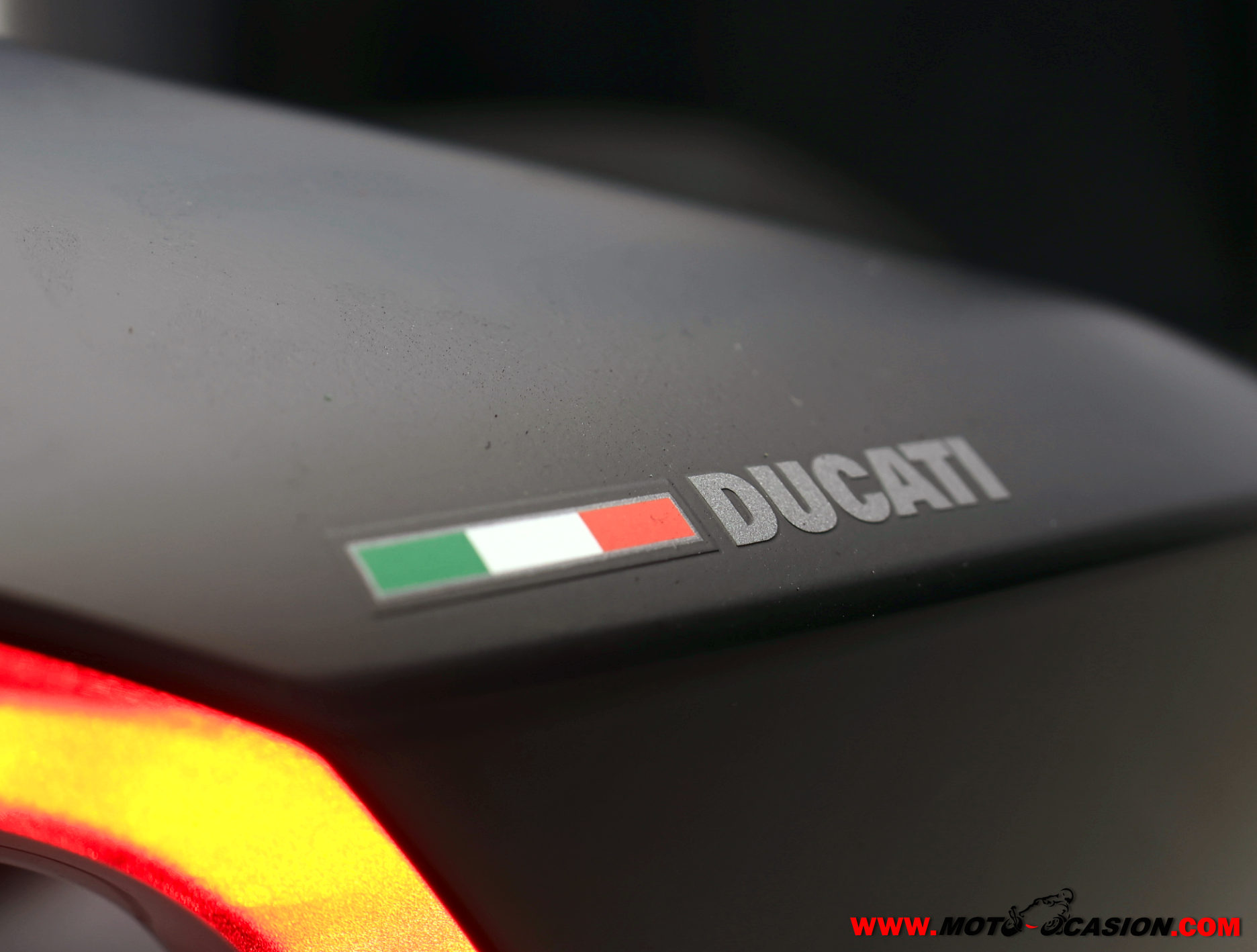 DUCATI STREETFIGHTER V4 S