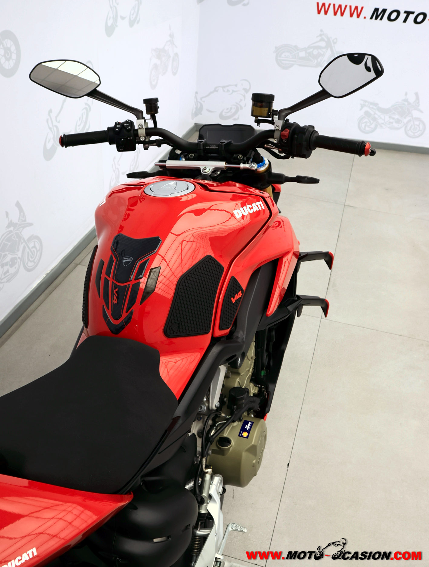 DUCATI STREETFIGHTER V4 S